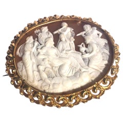 Antique Cameo and 15 Carat Gold Large Brooch