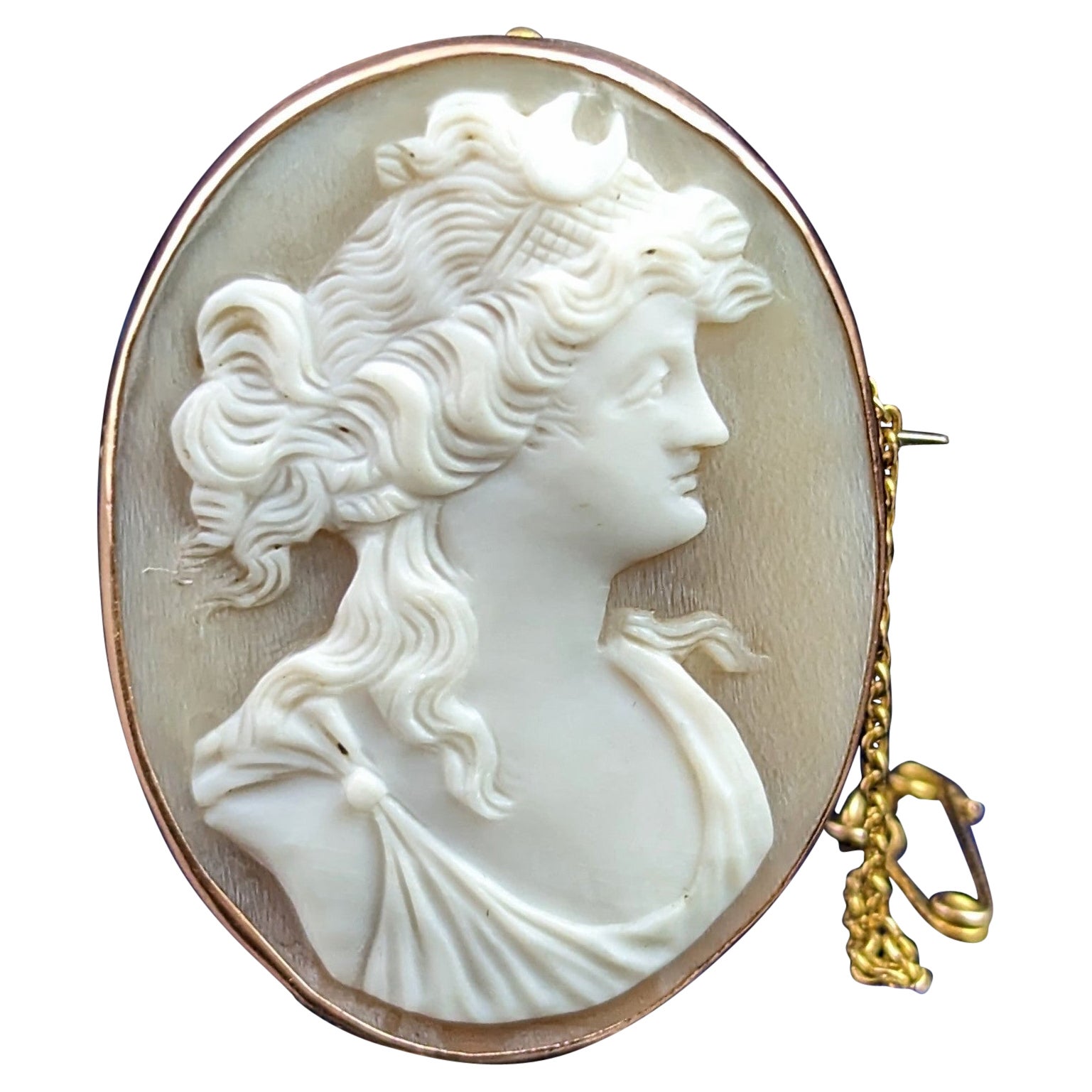 Broche camée ancienne, déesse de Nyx, or rose 9 carats