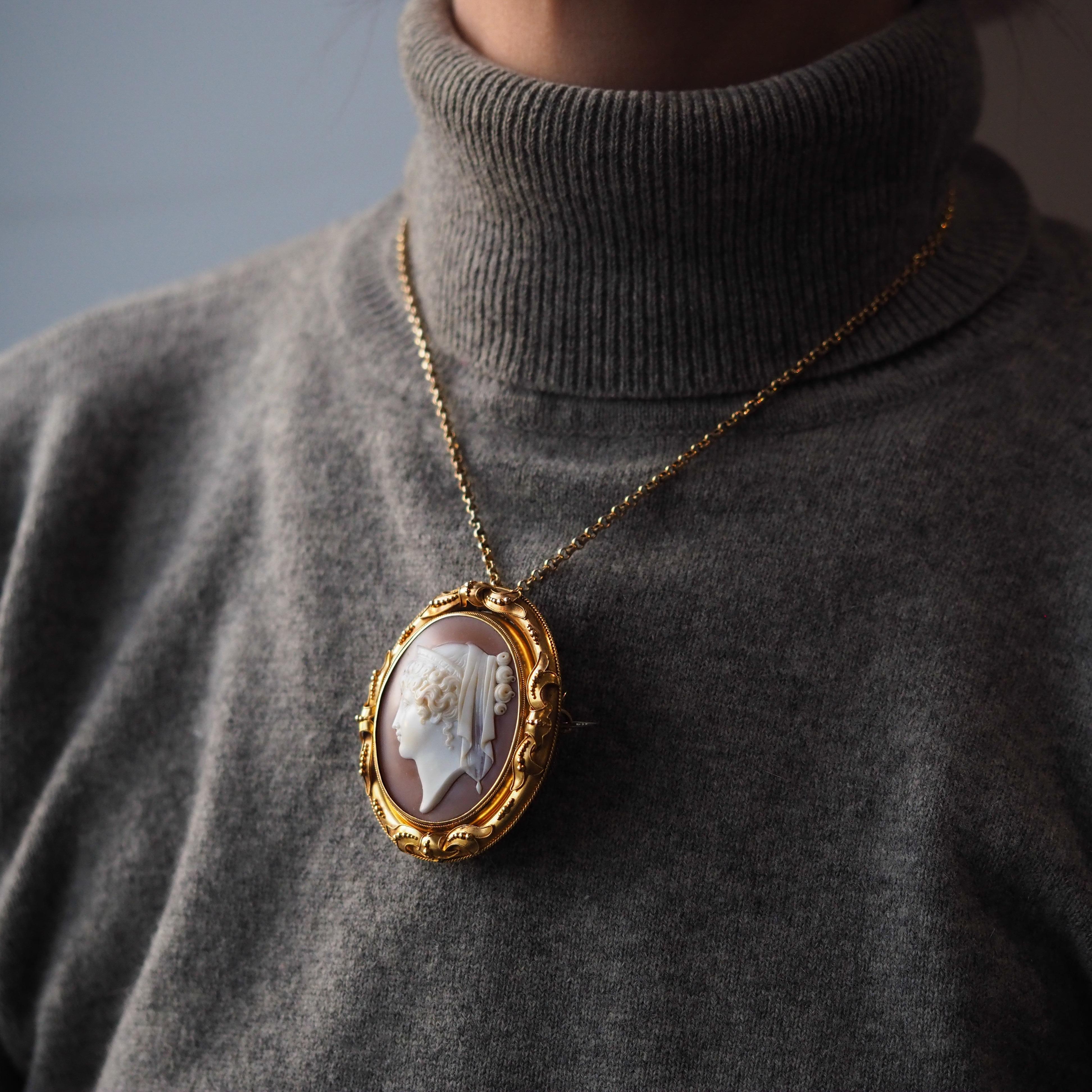 Antique Cameo Brooch Pendant Necklace 18K Gold - Victorian c.1860 For Sale 14