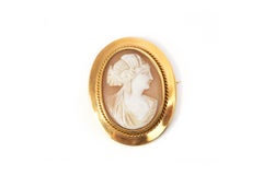 Antique cameo brooch, Scandinavia, 1922.