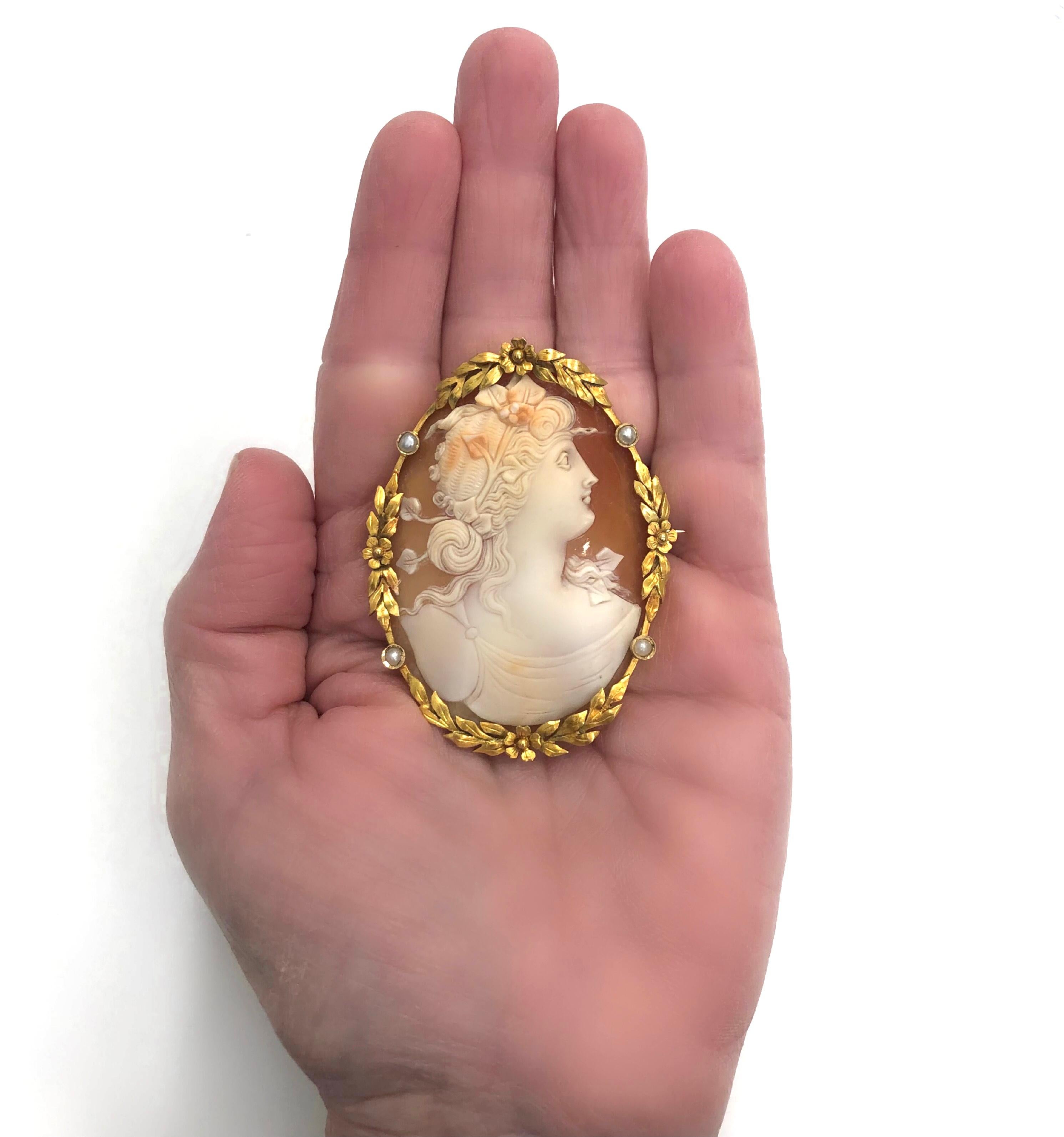 Antique Cameo Brooch with Seed Pearl Accents in 18 Karat In Excellent Condition In Miami, FL