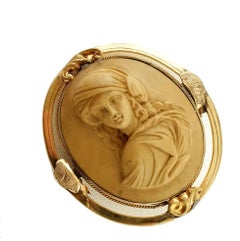 Antique Cameo Brooch, Yellow Gold