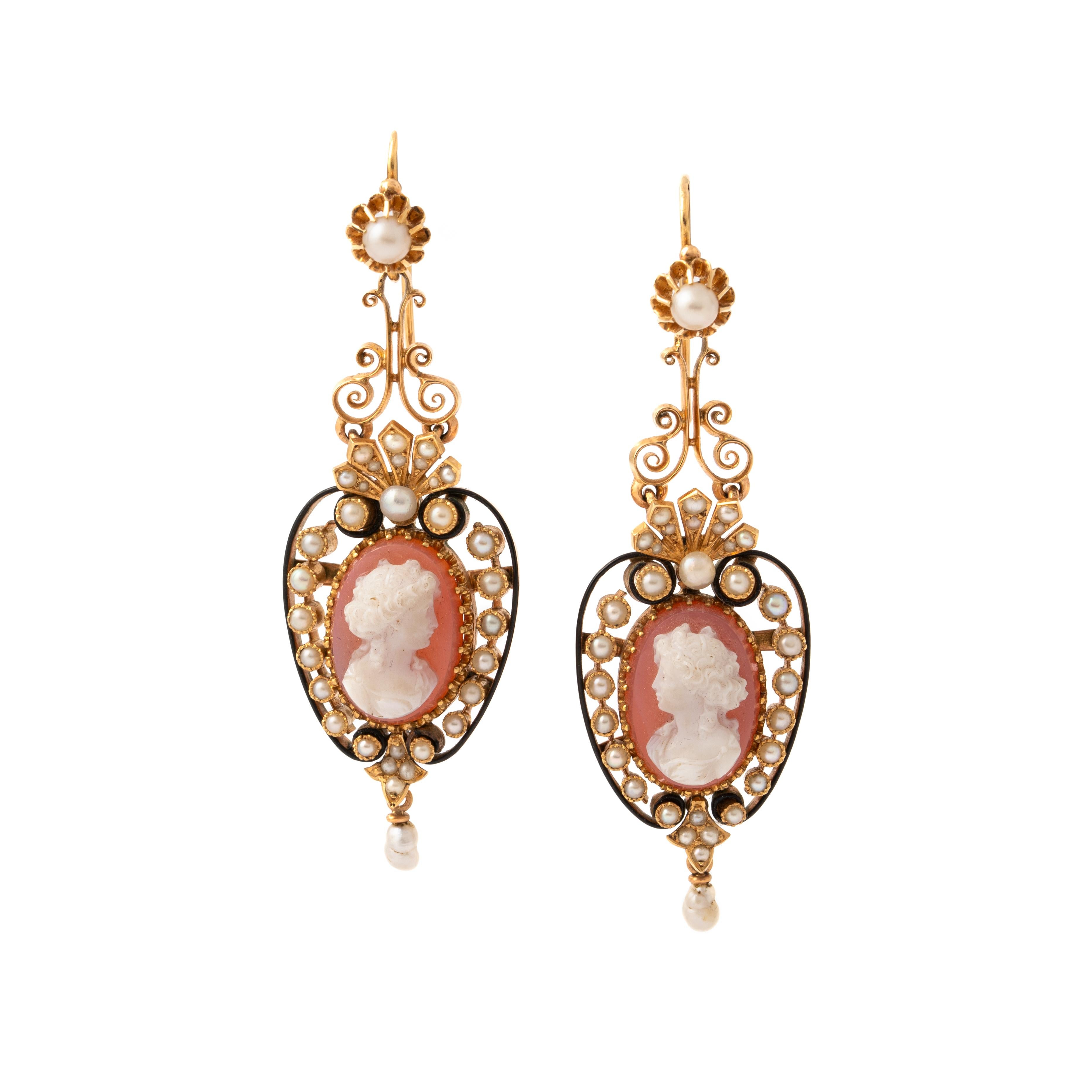 Baroque Set de perles de camée anciennes en or en vente