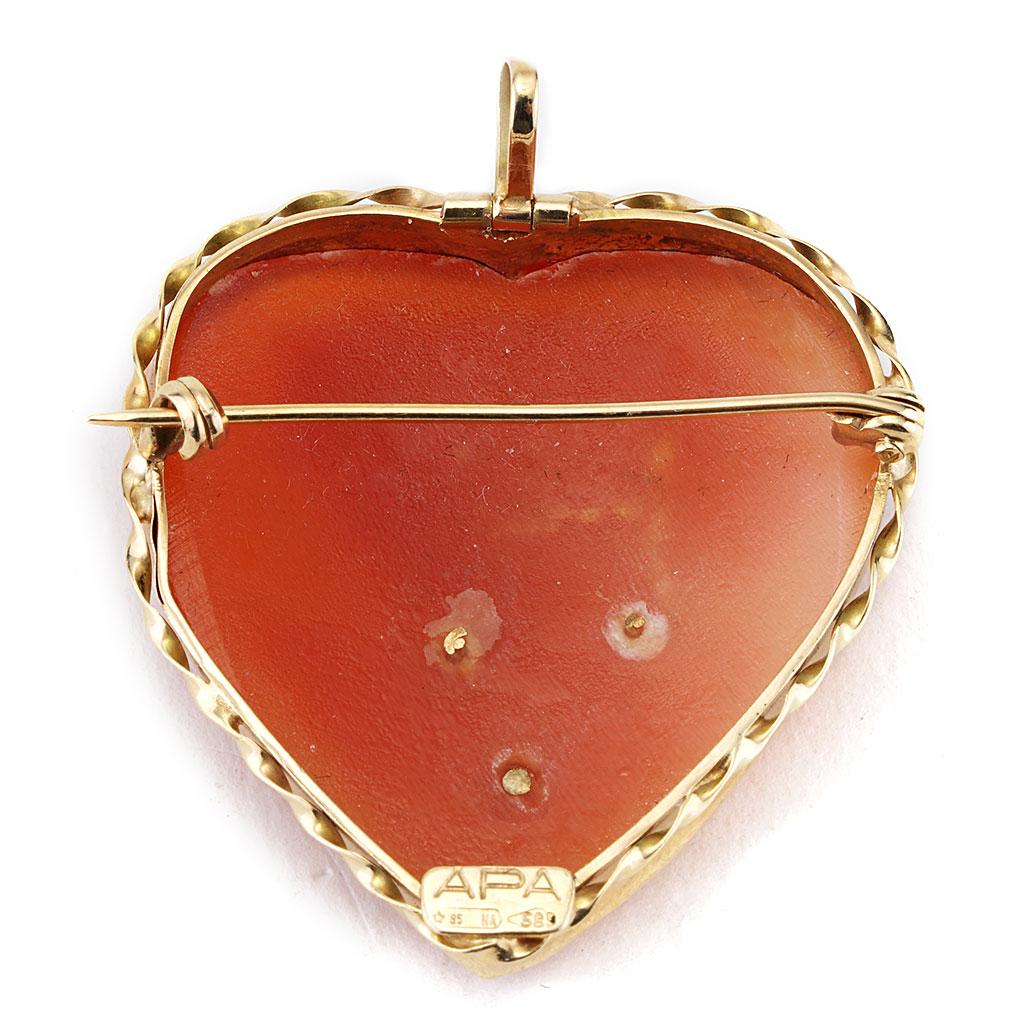 Antique Cameo Heart Pin with Diamond in 14K Yellow Gold In Excellent Condition For Sale In Chicago, IL