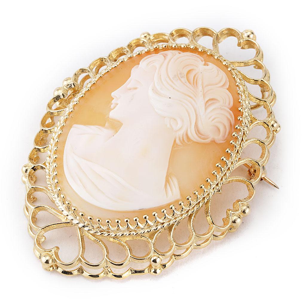Women's Antique Cameo Pin and Pendant with Heart Bezel in 14k Yellow Gold For Sale