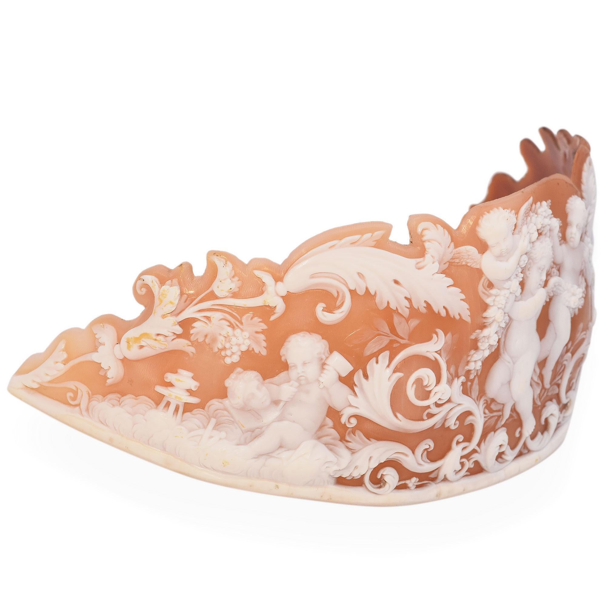 Grezzo Antico cammeo firmato G. Stella Tiara in vendita