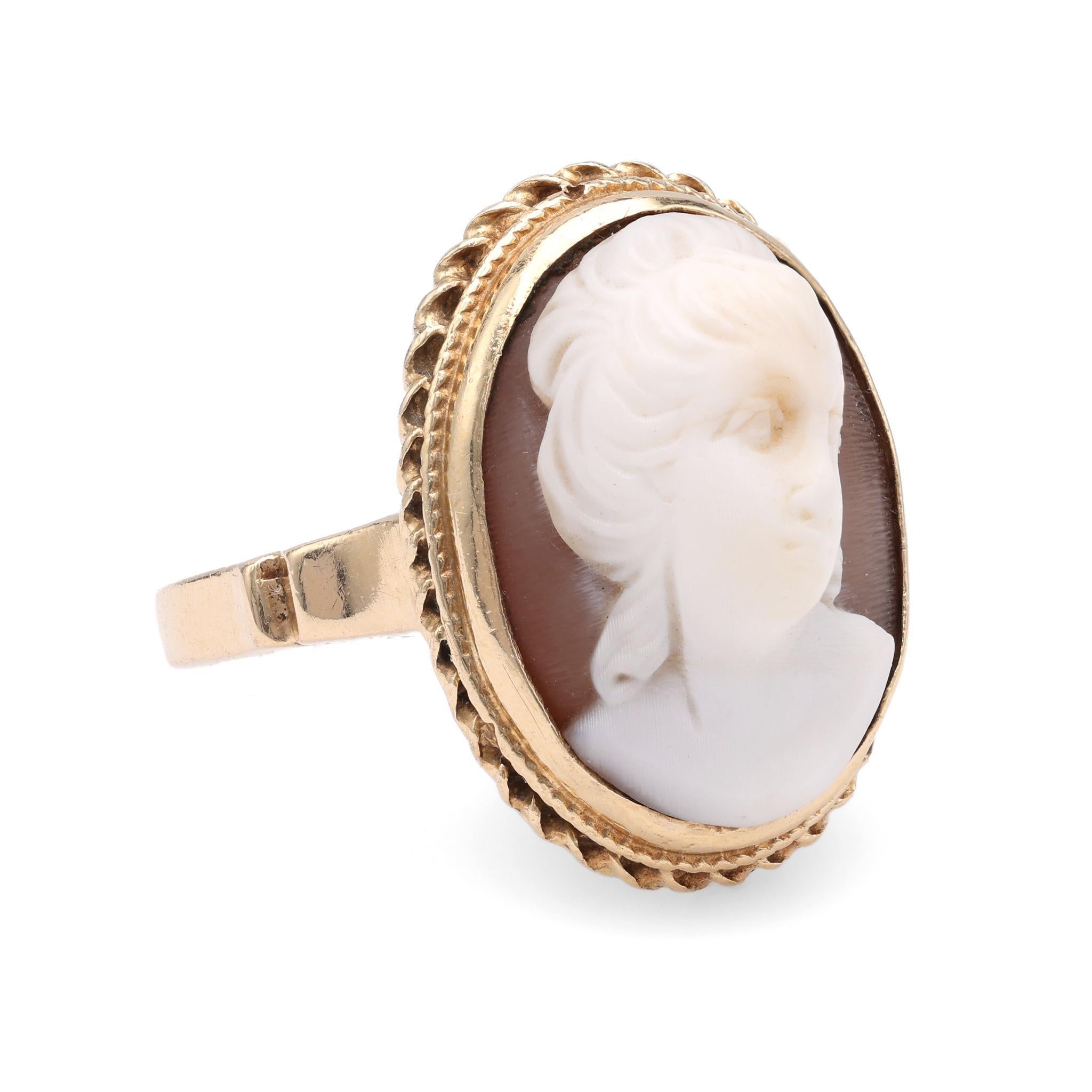 Victorian Antique Cameo Yellow Gold Ring For Sale