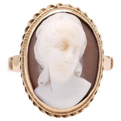 Antique Cameo Yellow Gold Ring