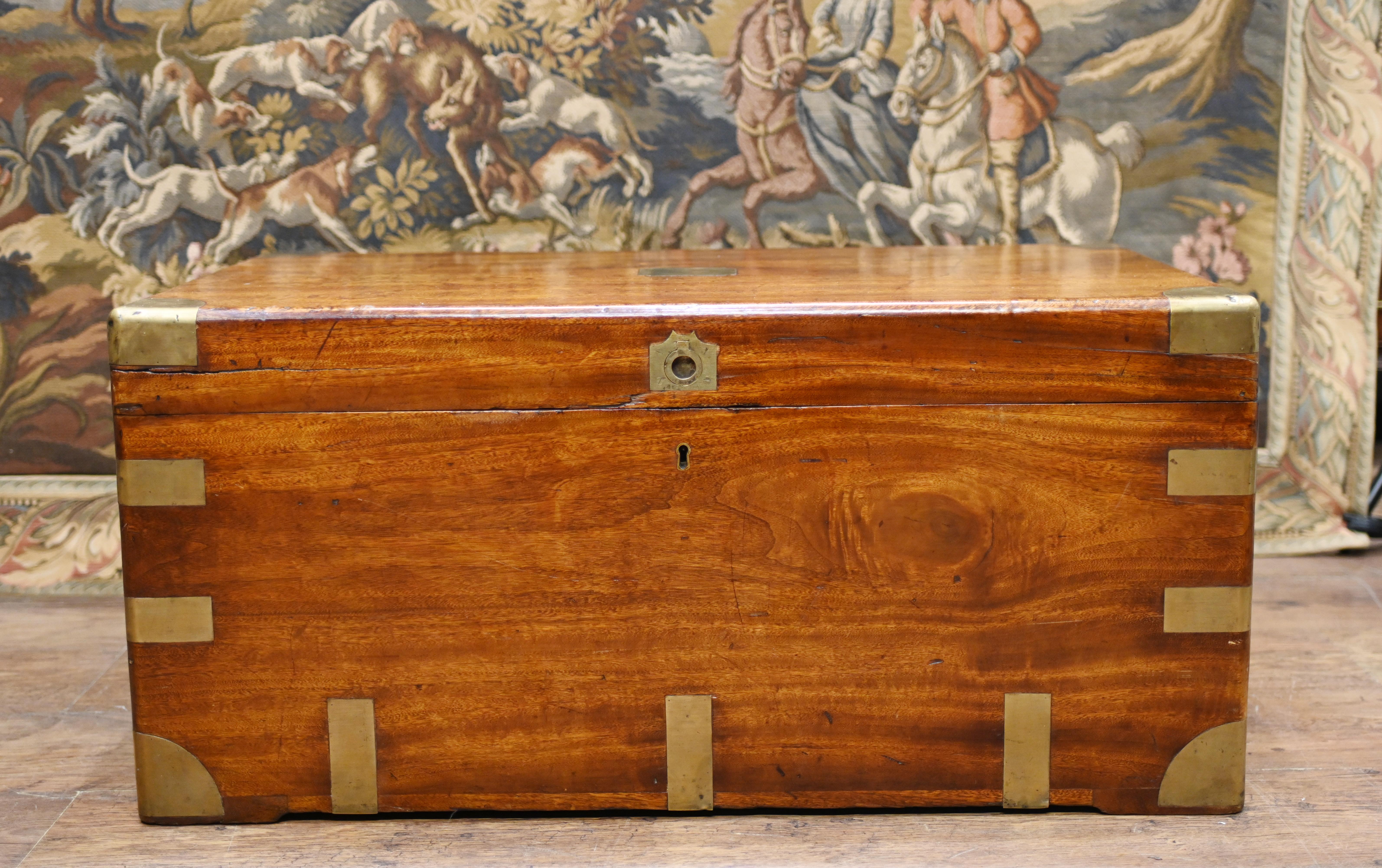 Very cool antique campaign chest in camphor
Features the campaign trademark motif of brass protectors on the corners
Would make for a great coffee table
Lovely patina to the wood and we date this antique to circa 1880
Bought from a dealer on Marche