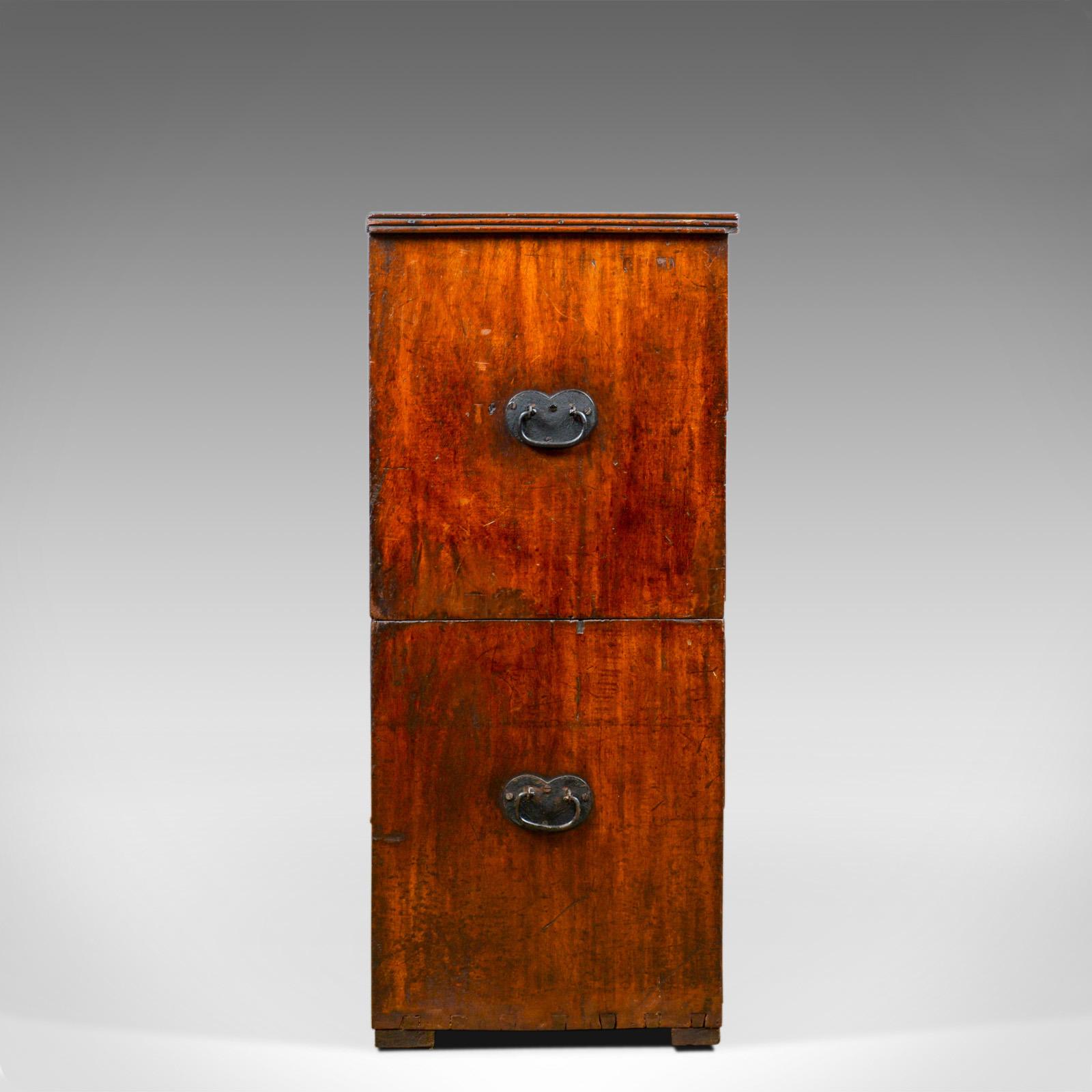 Antique Campaign Chest of Drawers, English, Late Georgian, Walnut, circa 1780 In Good Condition In Hele, Devon, GB