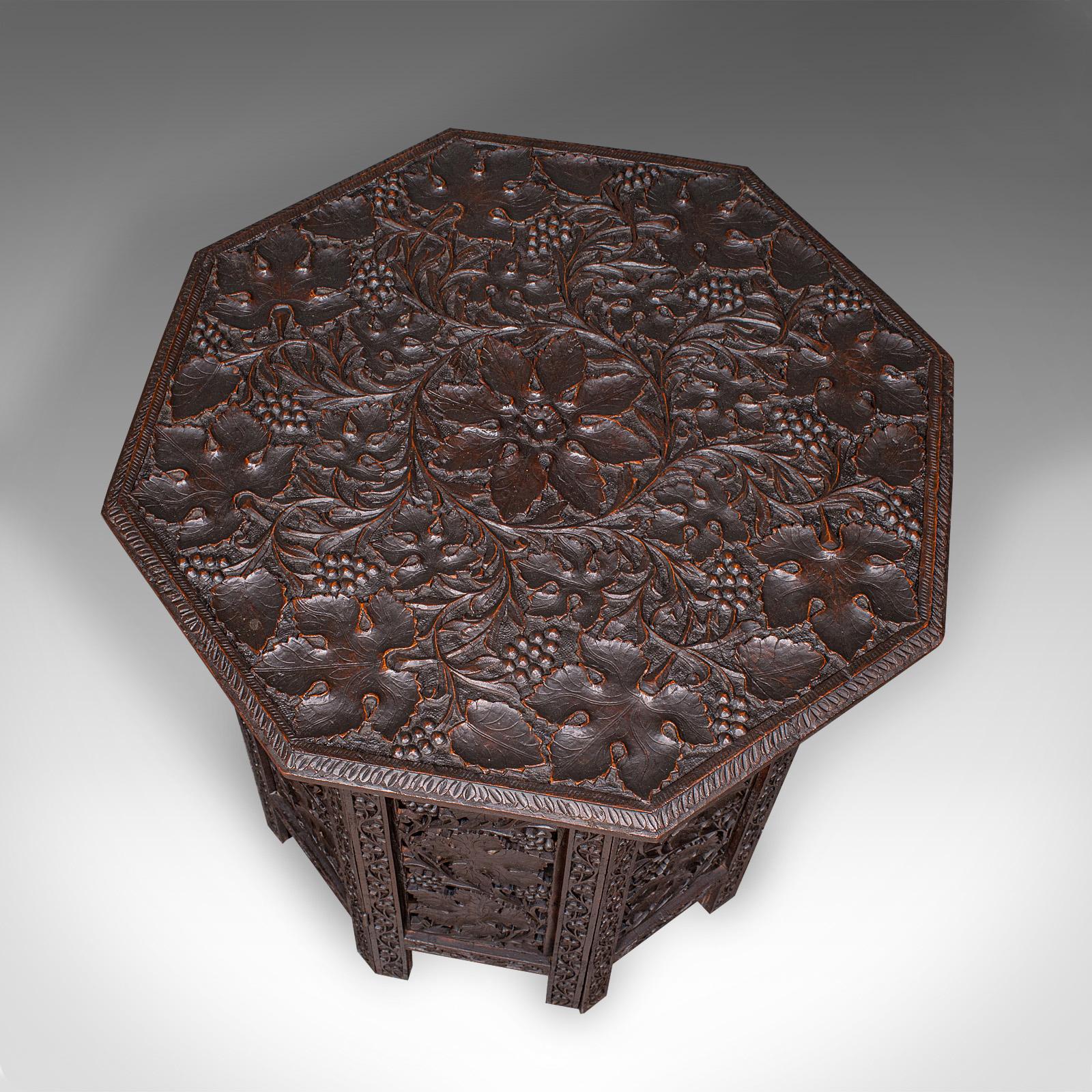 Antique Campaign Tea Table, Anglo Indian Teak, Folding, Serving, Victorian, 1900 In condizioni buone in vendita a Hele, Devon, GB