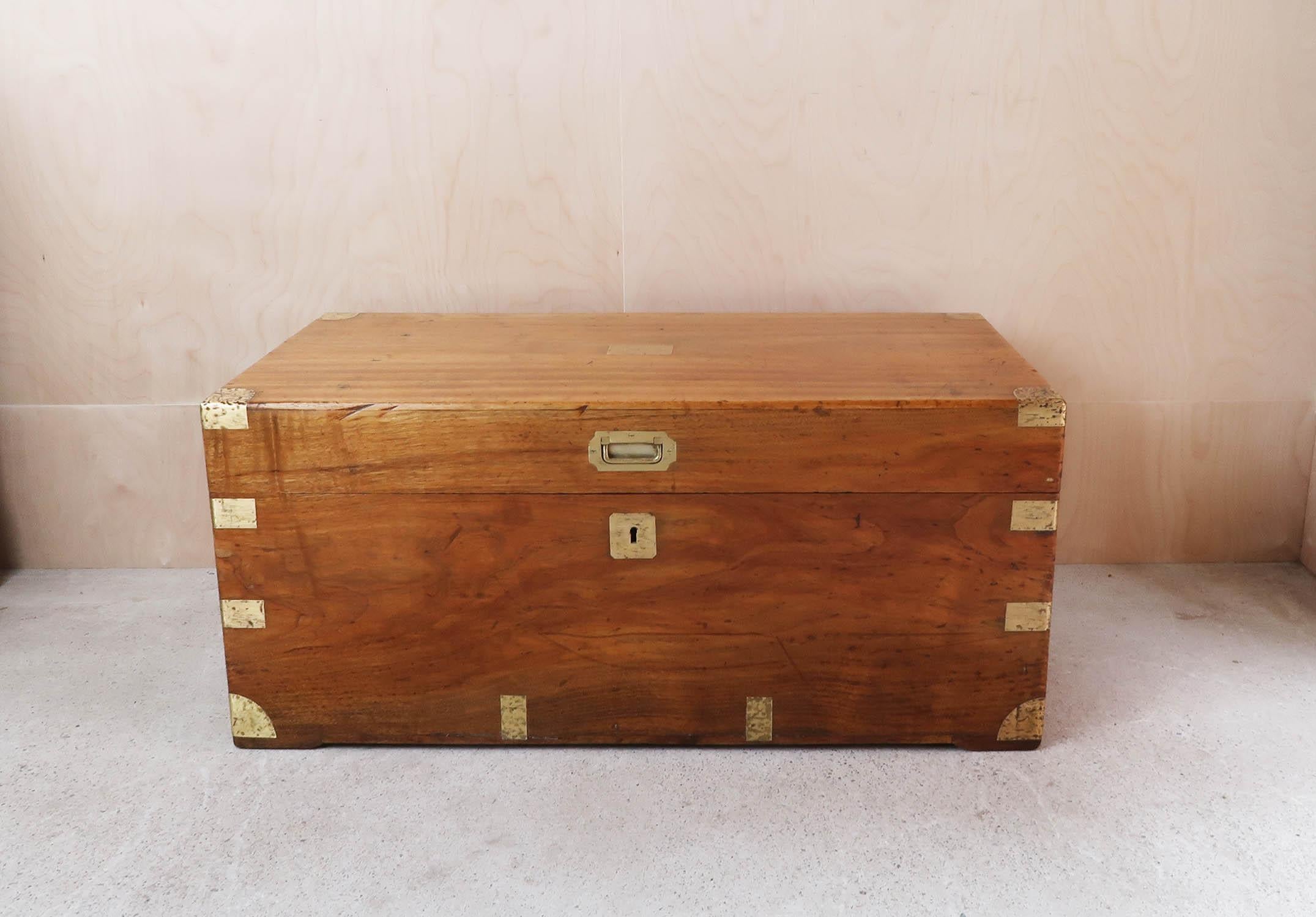Superb camphor chest

Originally used as a travel trunk possibly on a naval or military campaign

Makes a great coffee table

Wonderful colour and figure to the wood

Original brass hardware










