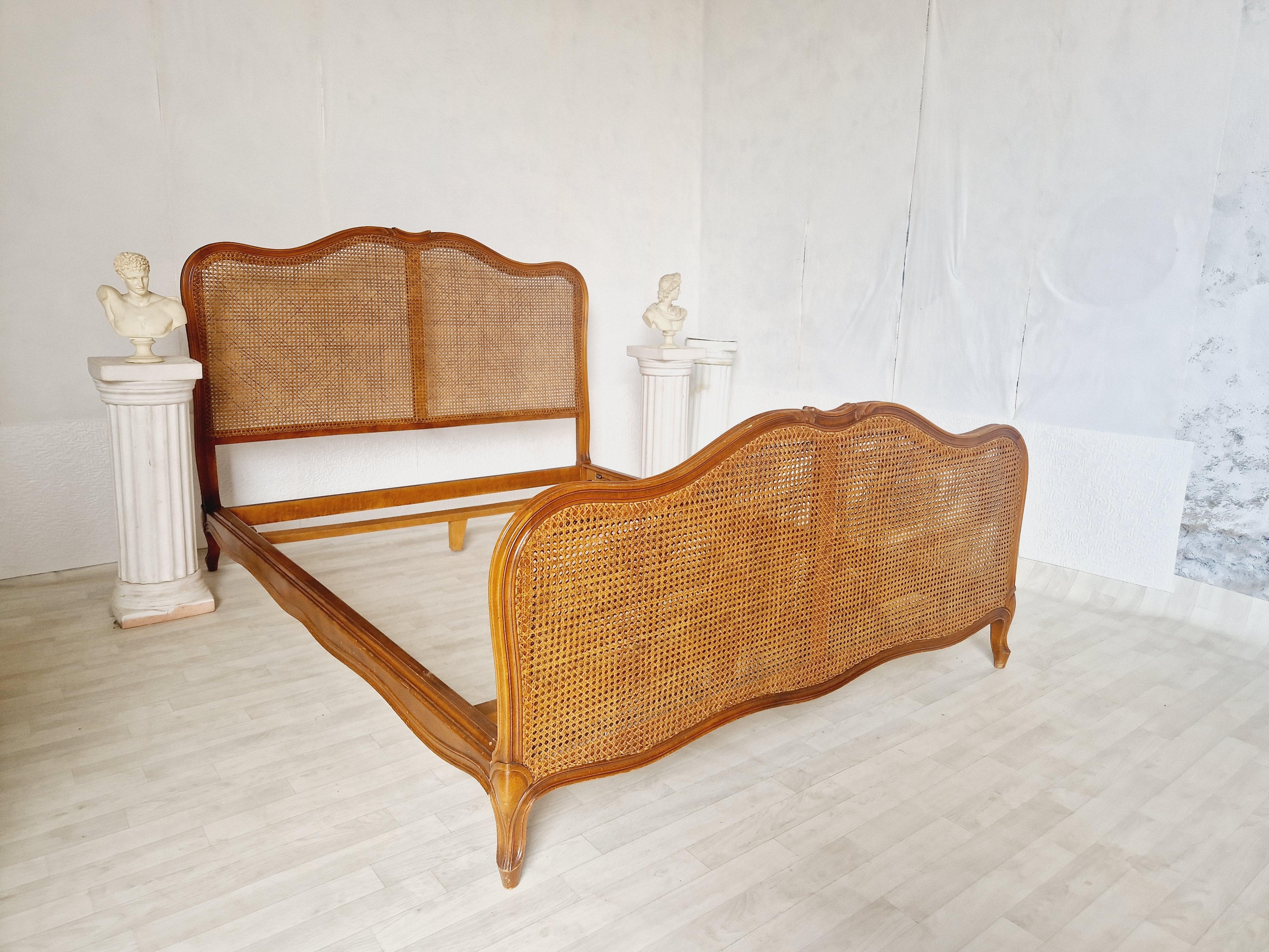 Antique Cane French Bed Louis XV Style In Good Condition In Buxton, GB
