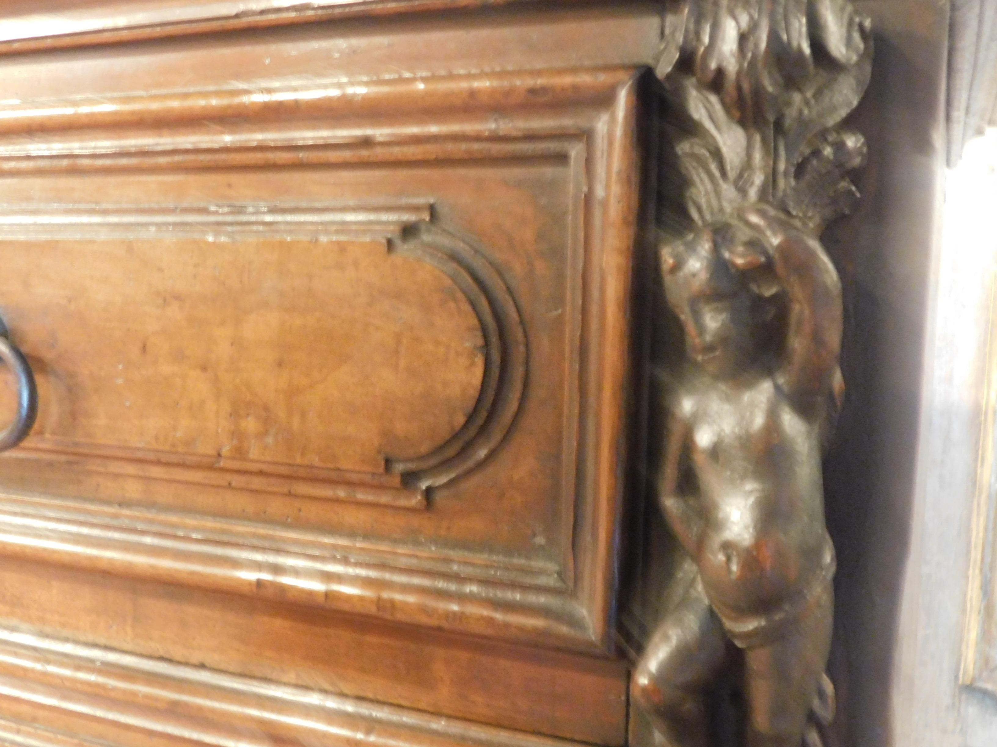 Antique Cantaran, Cabinet with Drawers, Walnut with Bambocci Sculptures, 1600 3