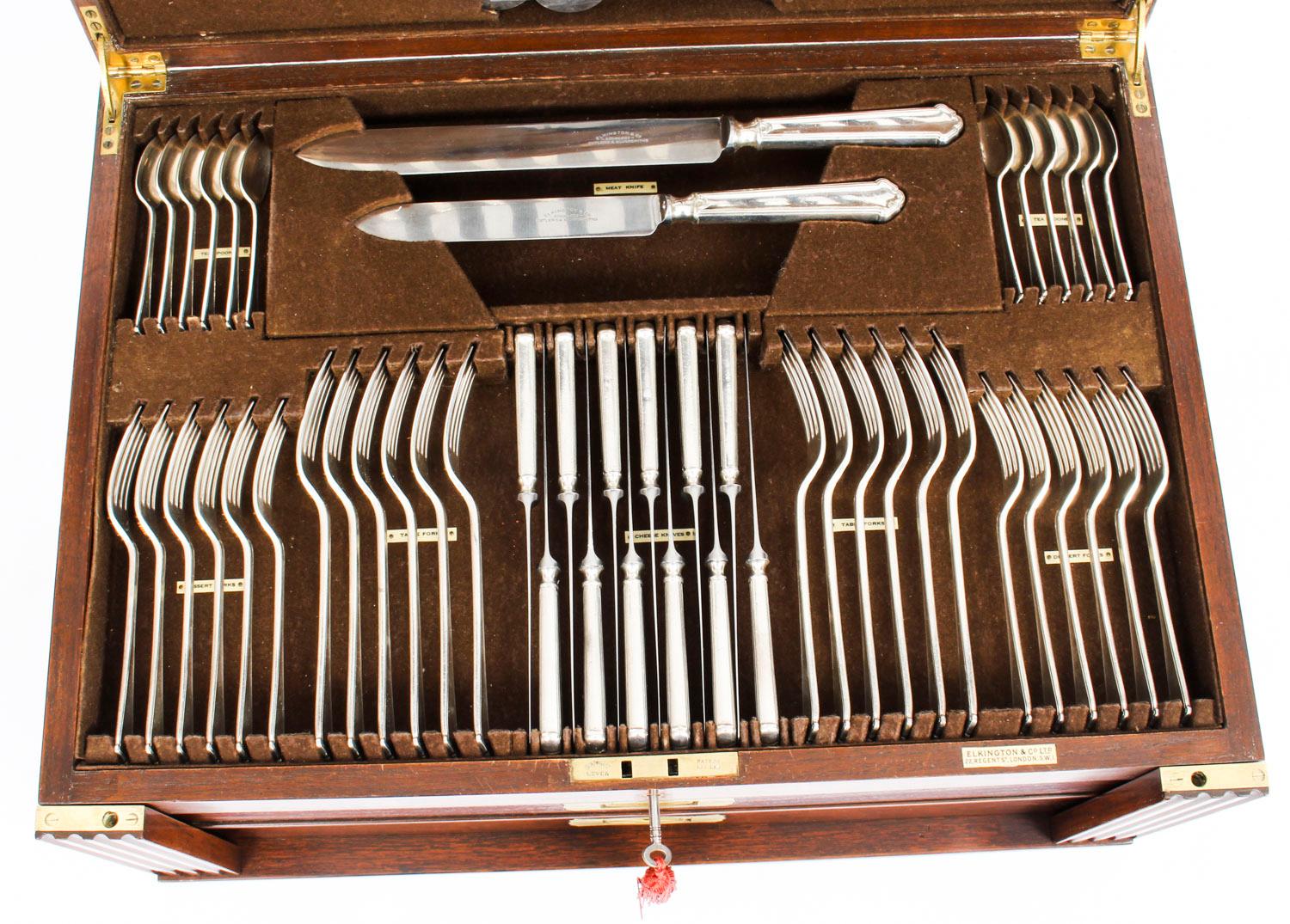 Antique Canteen 12 Silver Plated Cutlery Set by Elkington, 1930 In Good Condition In London, GB