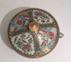 Antique Canton Chinese Rose Medallion Chamber Pot, Early 19th Century