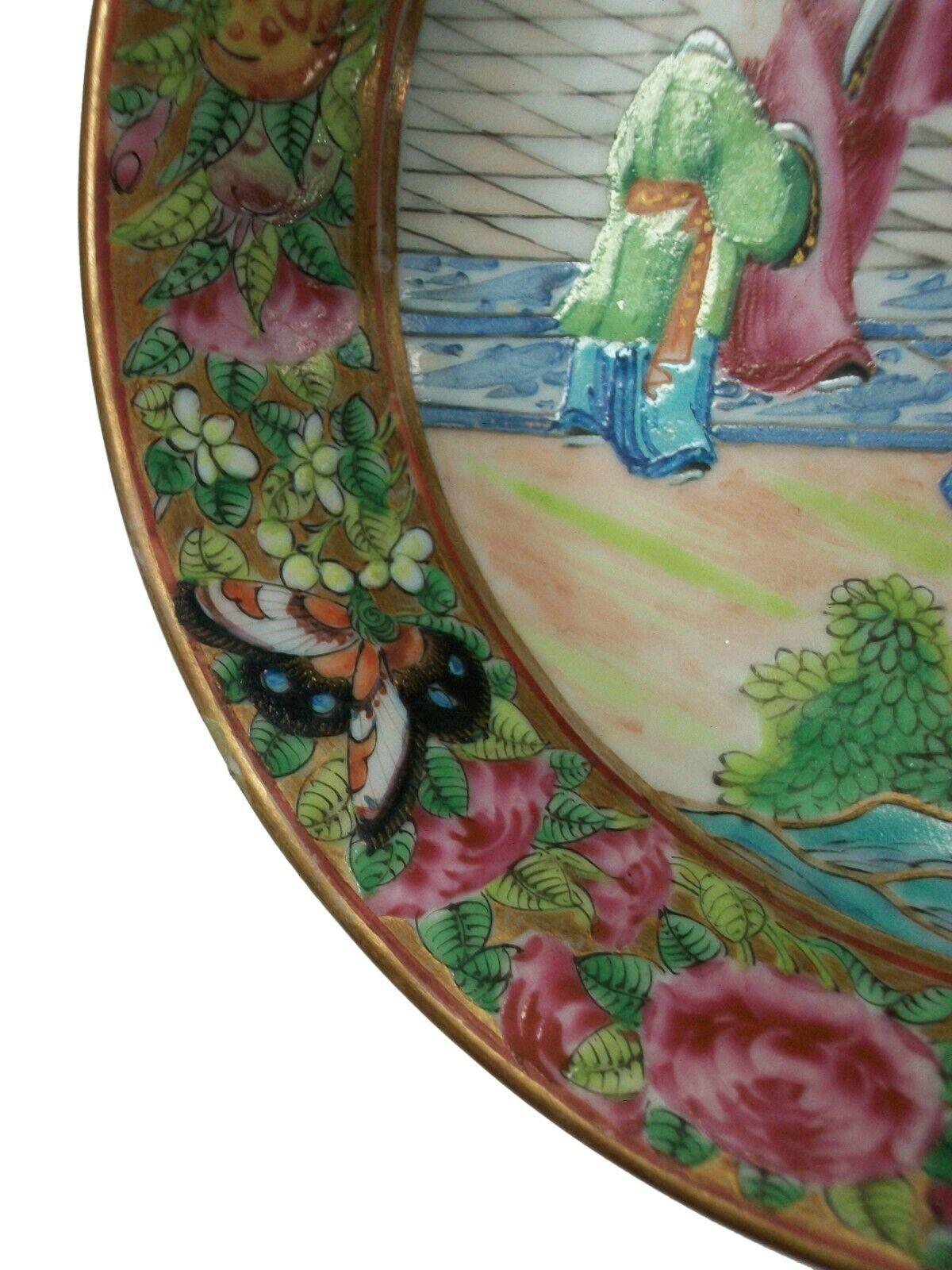 Antique Canton 'Famille Rose' Porcelain Plate, Unsigned, China, 19th Century In Good Condition In Chatham, ON