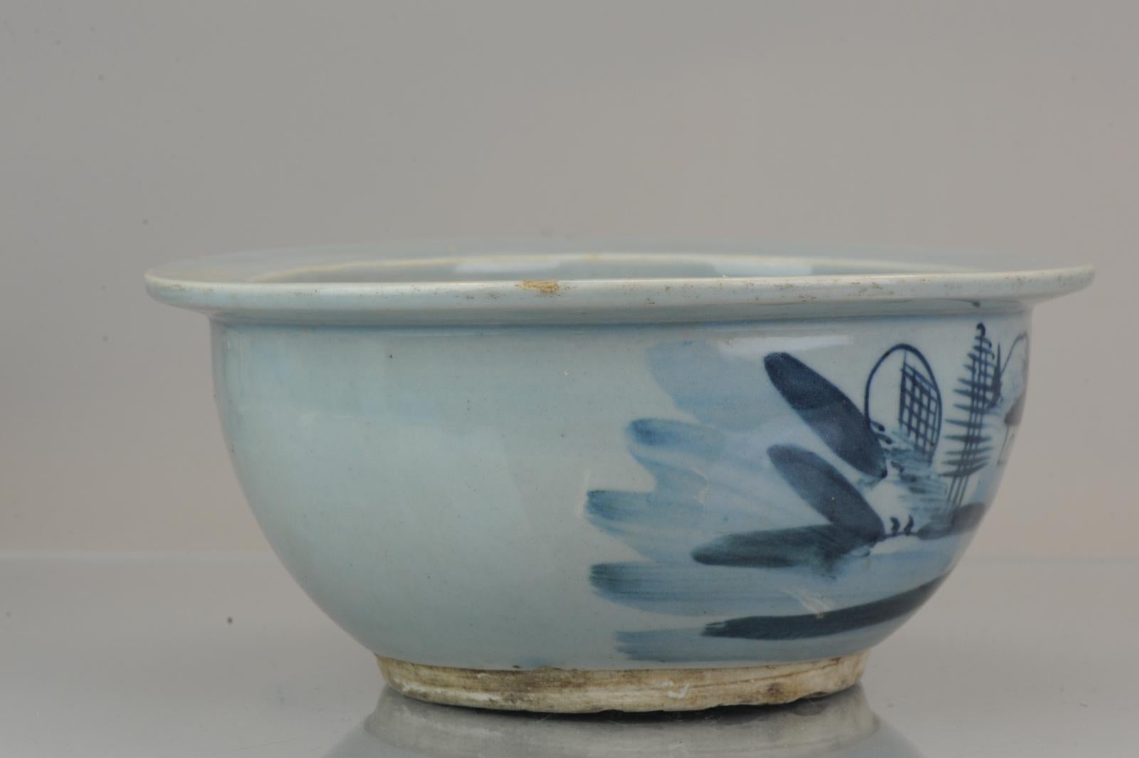 Très belle vasque en porcelaine de Chine.

Informations complémentaires :
MATERIAL : Porcelaine et poterie
Région d'origine : Chine
Période : XIXe siècle
Chine Période de la dynastie : Qing (1661 - 1912)
Type de décoration / Couleur : Bleu et