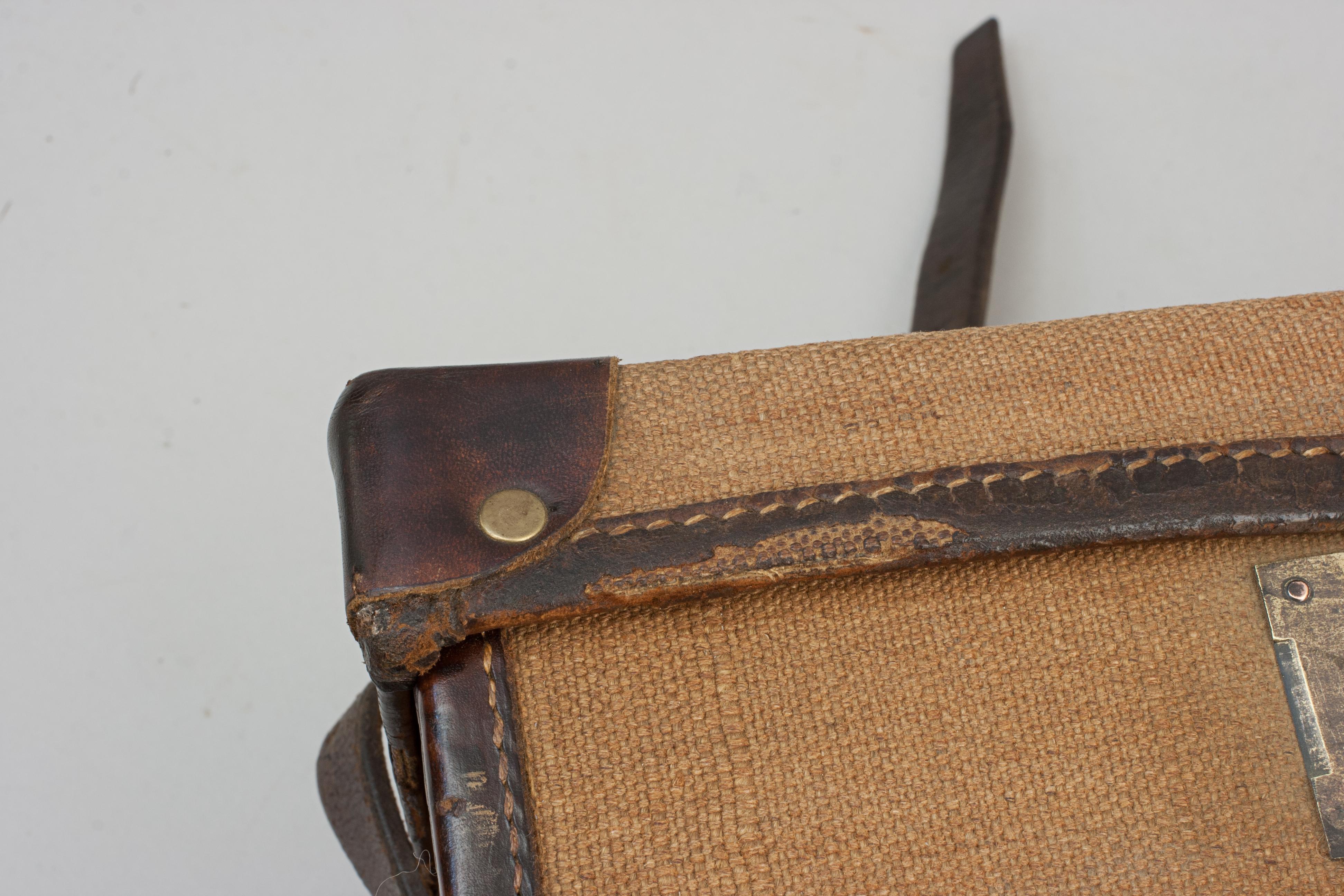Antique Canvas and Leather Cartridge Magazine For Sale 5