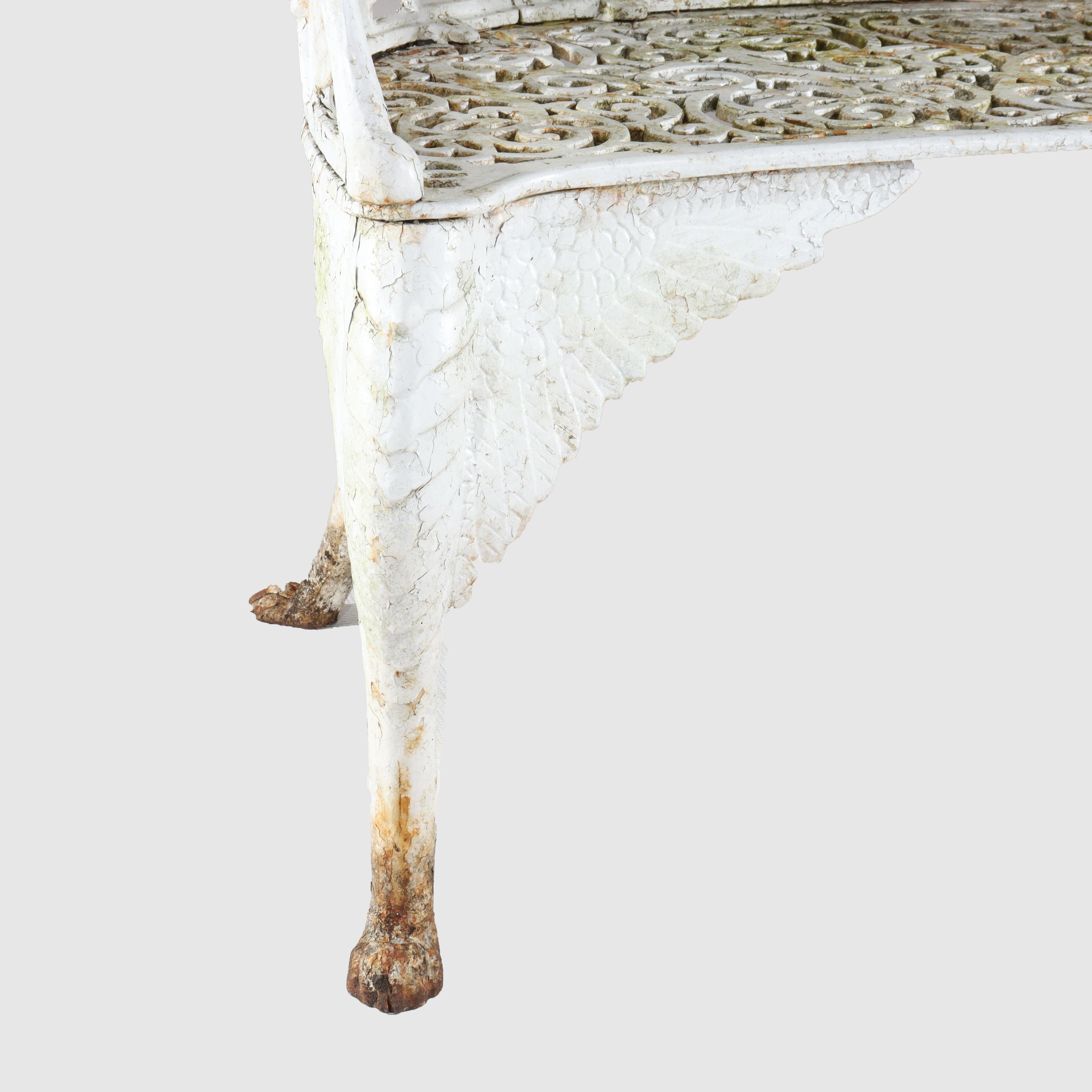 XIX secolo Antica panchina da giardino in ghisa Caolbrookdale a forma di felce C1890 in vendita