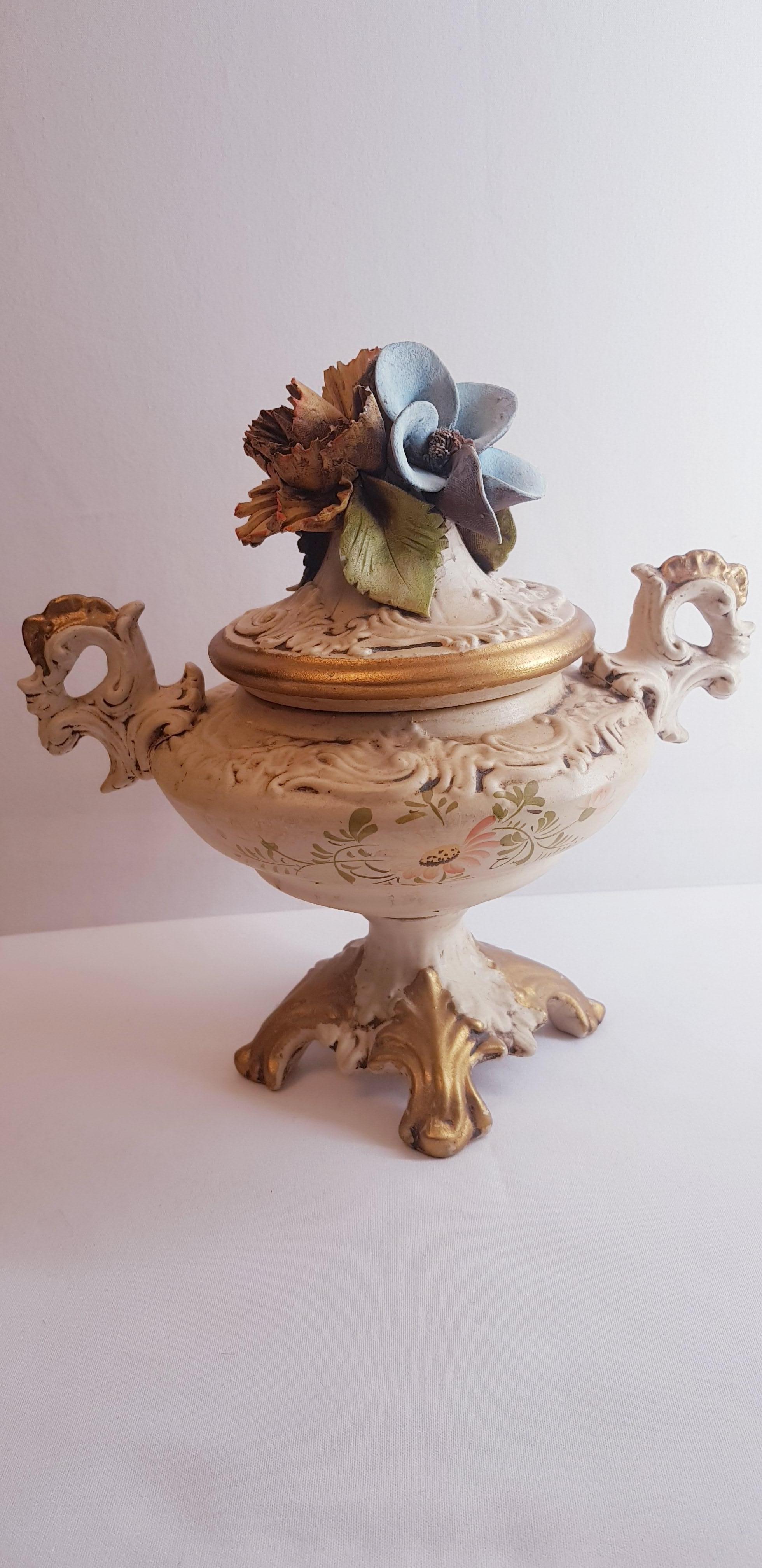 Belle Époque Antique Capodimonte Ceramic Decorative Bowl Signed  For Sale