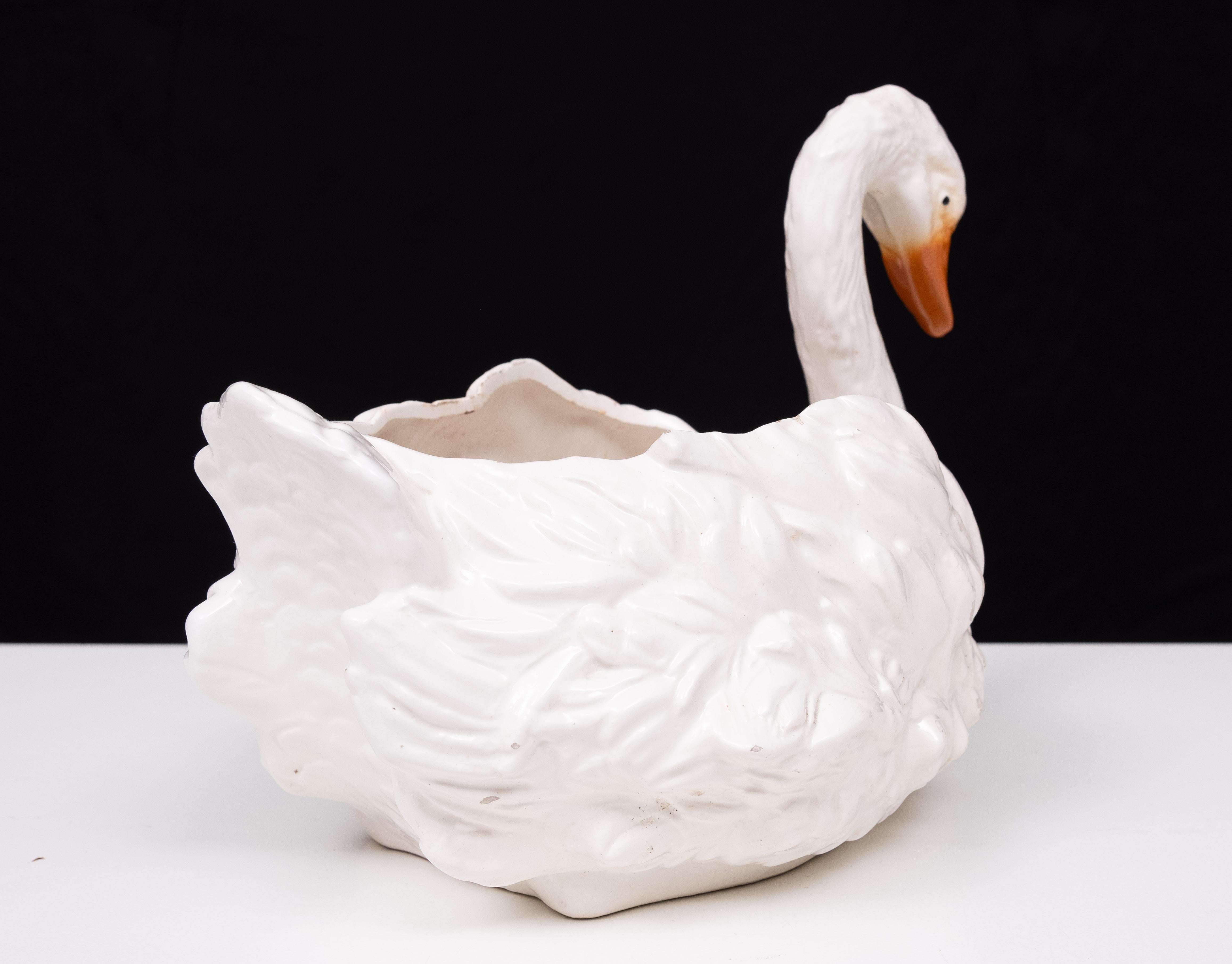 Antique Capodimonte Ceramic Swan jardiniere  1880 For Sale 4