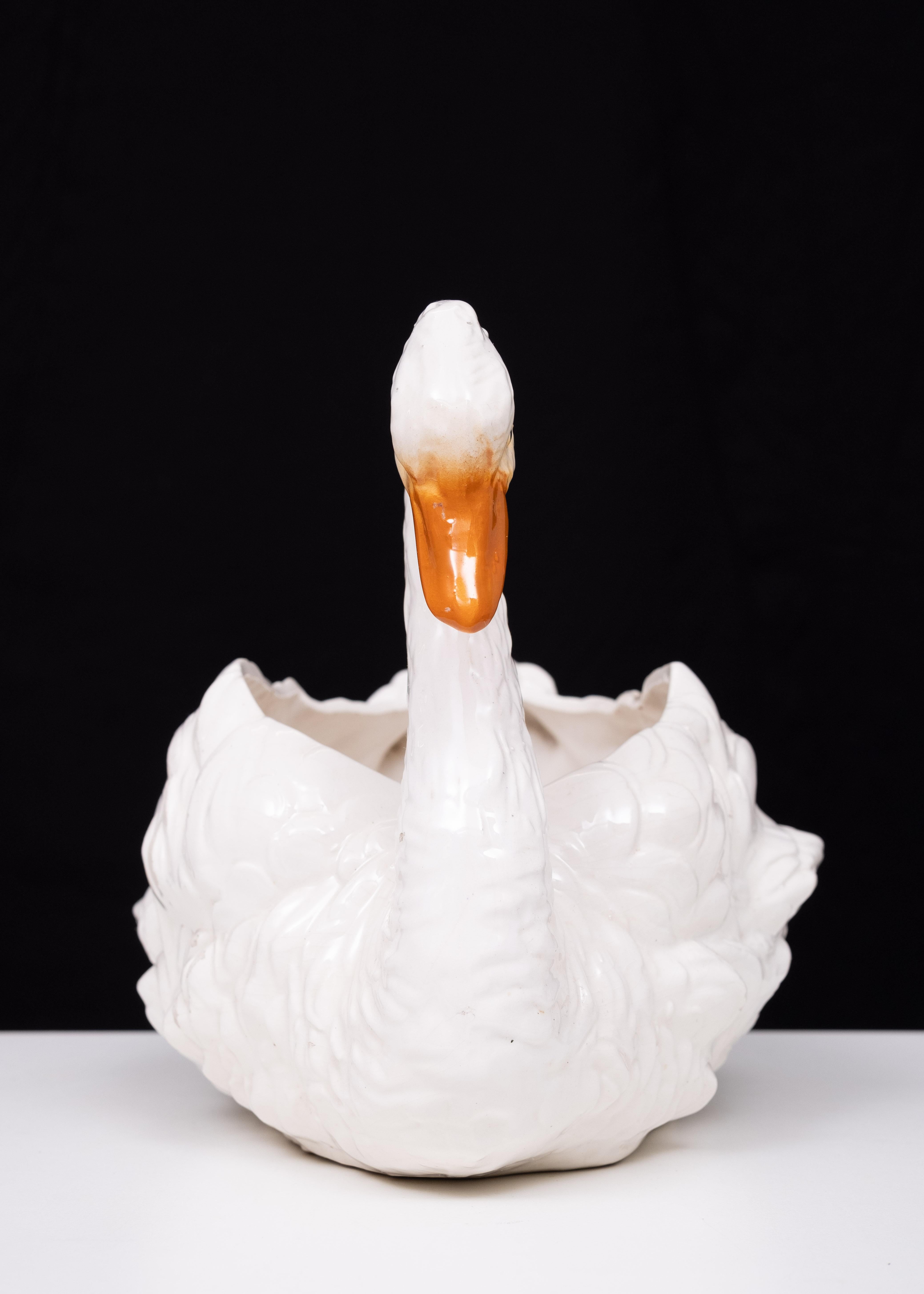 Antique Capodimonte Ceramic Swan jardiniere  1880 For Sale 5