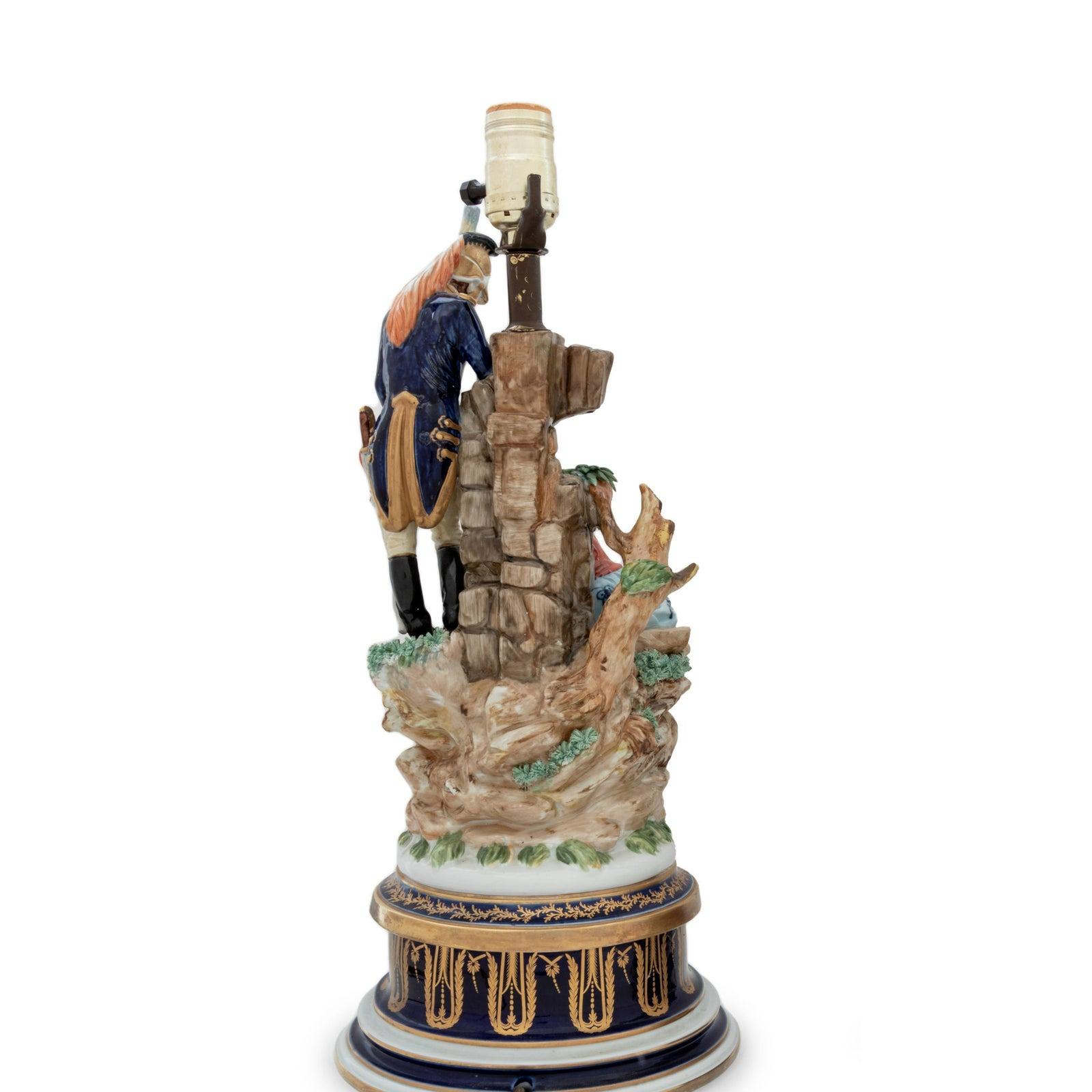 Lampe de designer de groupe en porcelaine antique de Capodimonte, début du 19ème siècle Bon état - En vente à LOS ANGELES, CA