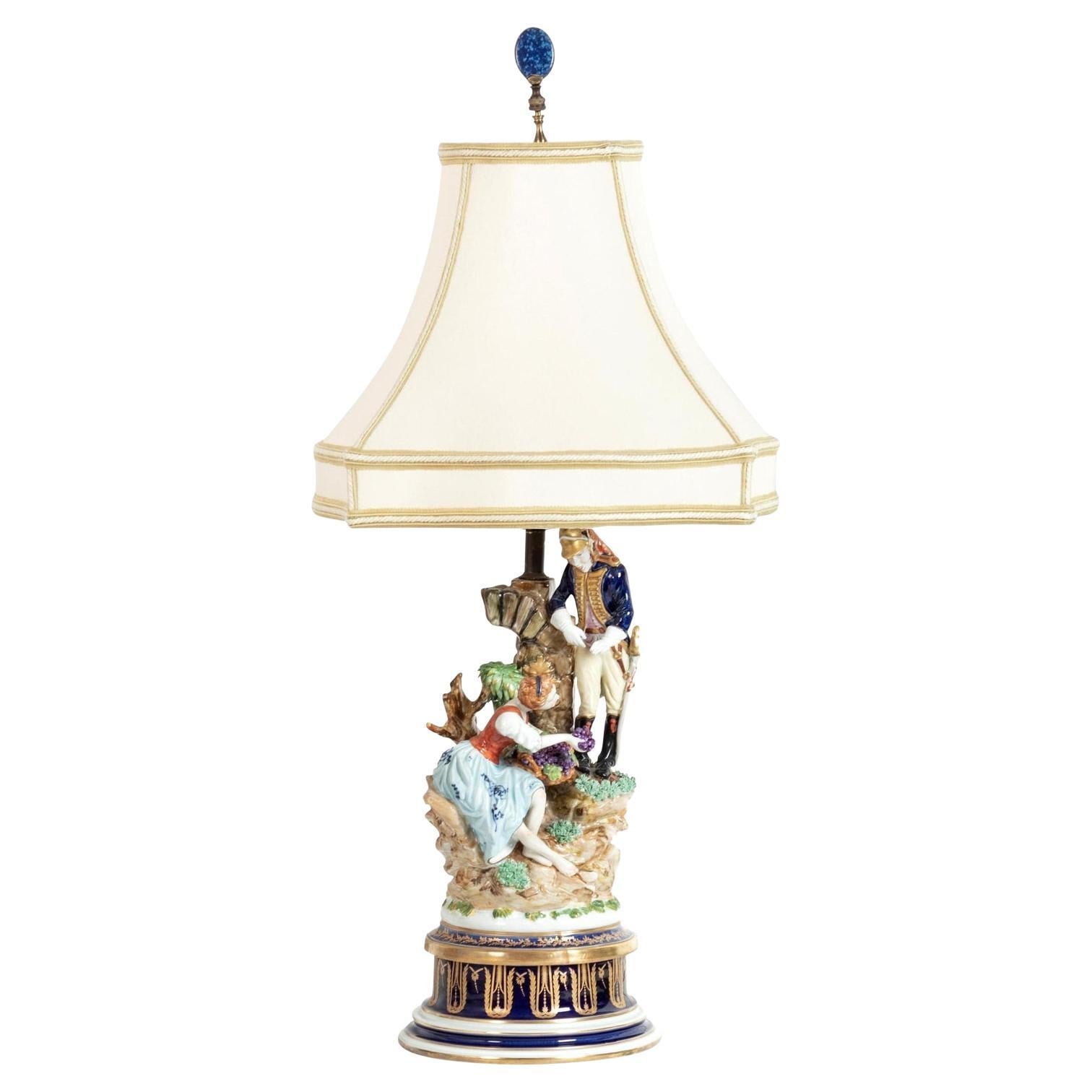 Lampe de designer de groupe en porcelaine antique de Capodimonte, début du 19ème siècle