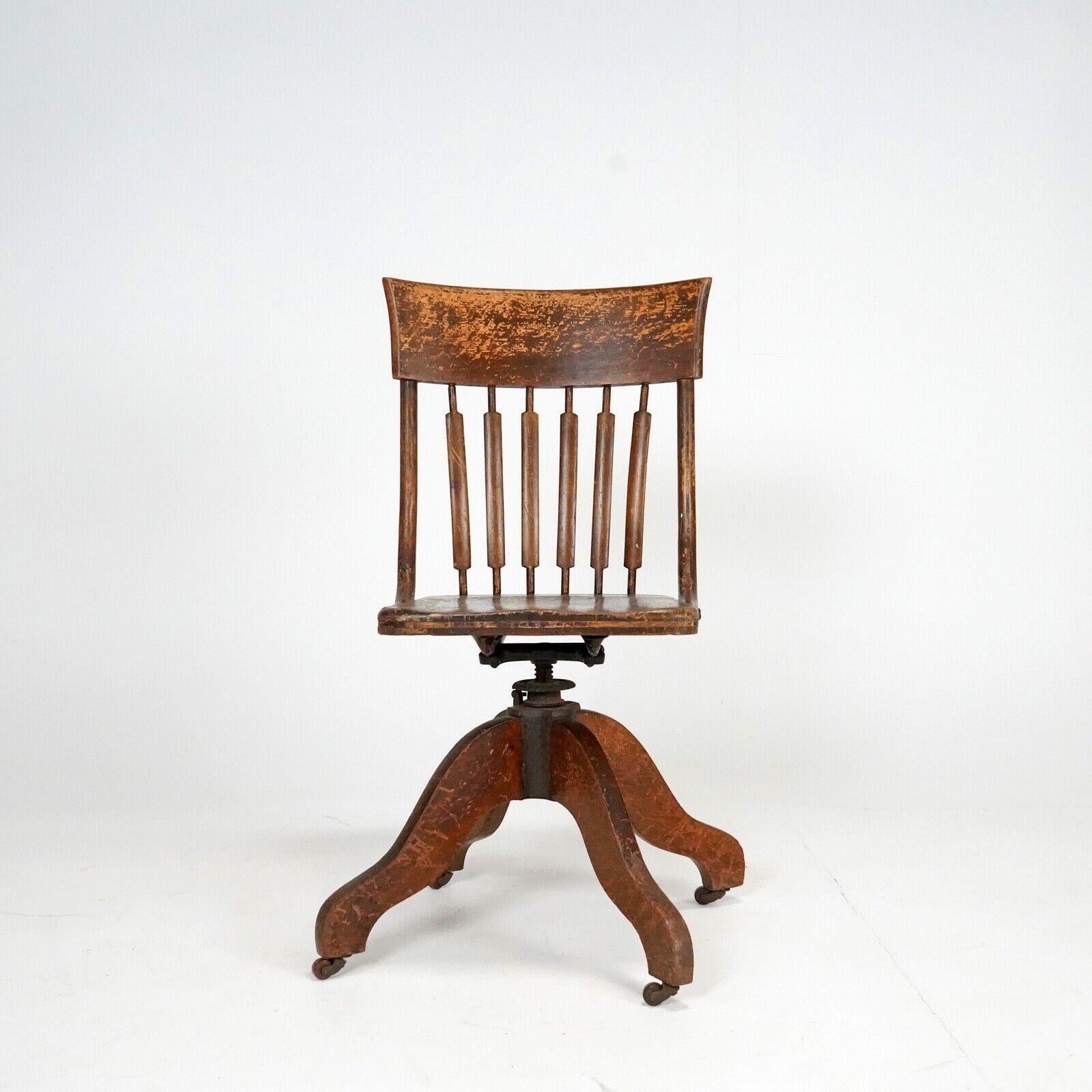 Antiquities Captains Wooden Swivel Chair (Chaise pivotante en bois) 4