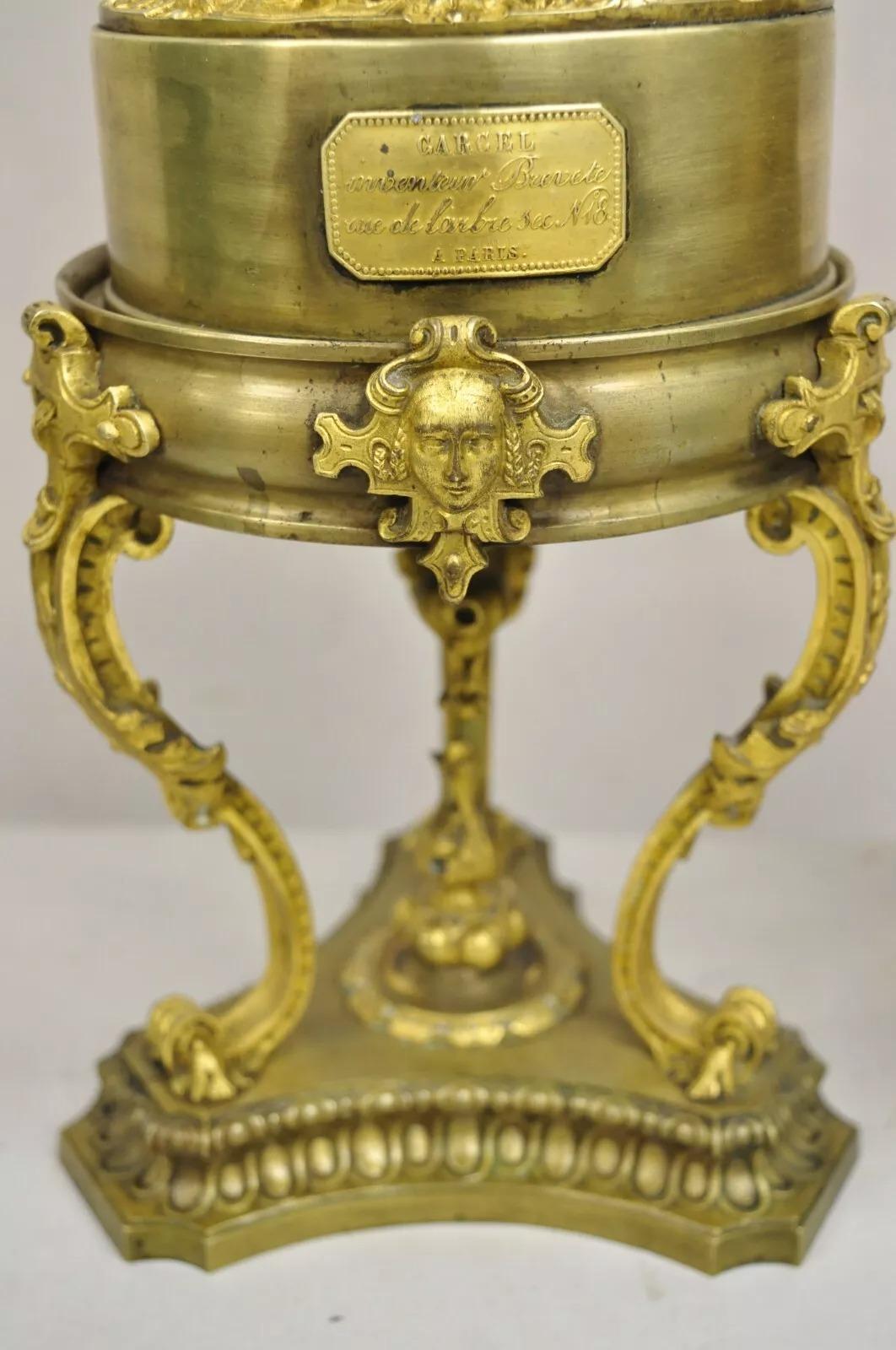 Bronze Ancienne lampe de table à huile Carcel Paris French Renaissance en bronze doré - une paire en vente