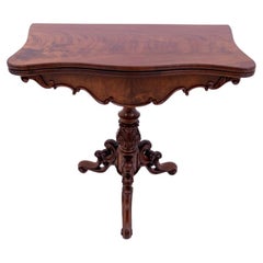 Antique card table from around 1920. After renovation.