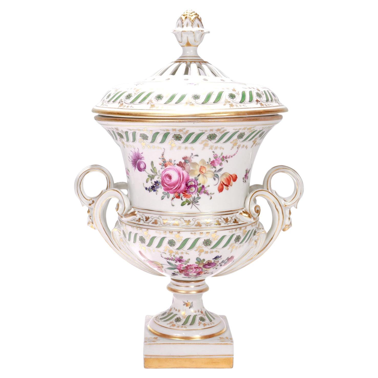 Antiguo Carl Thieme Potschappel Porcelana Alemana Estilo Dresden Urna Cubierta