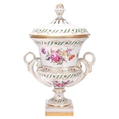 Antiguo Carl Thieme Potschappel Porcelana Alemana Estilo Dresden Urna Cubierta