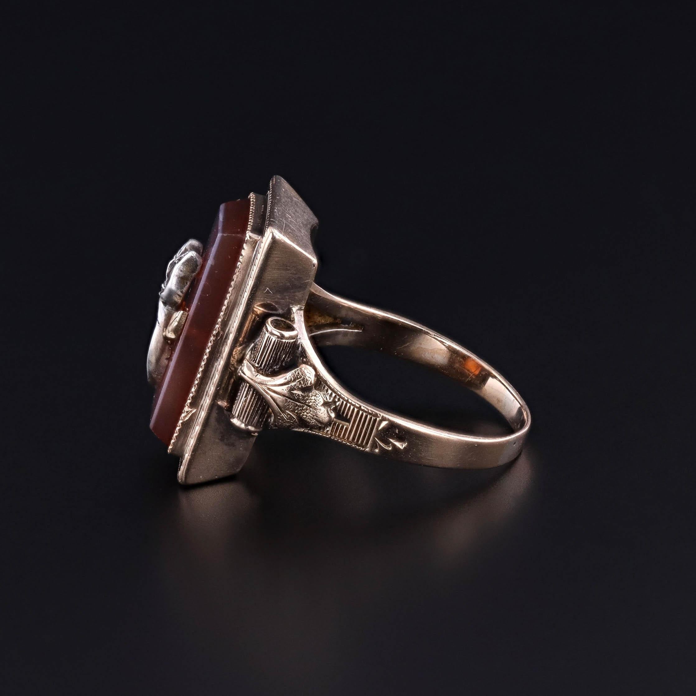 Victorien Bague ancienne en or 14k avec fleur en cornaline et diamant en vente