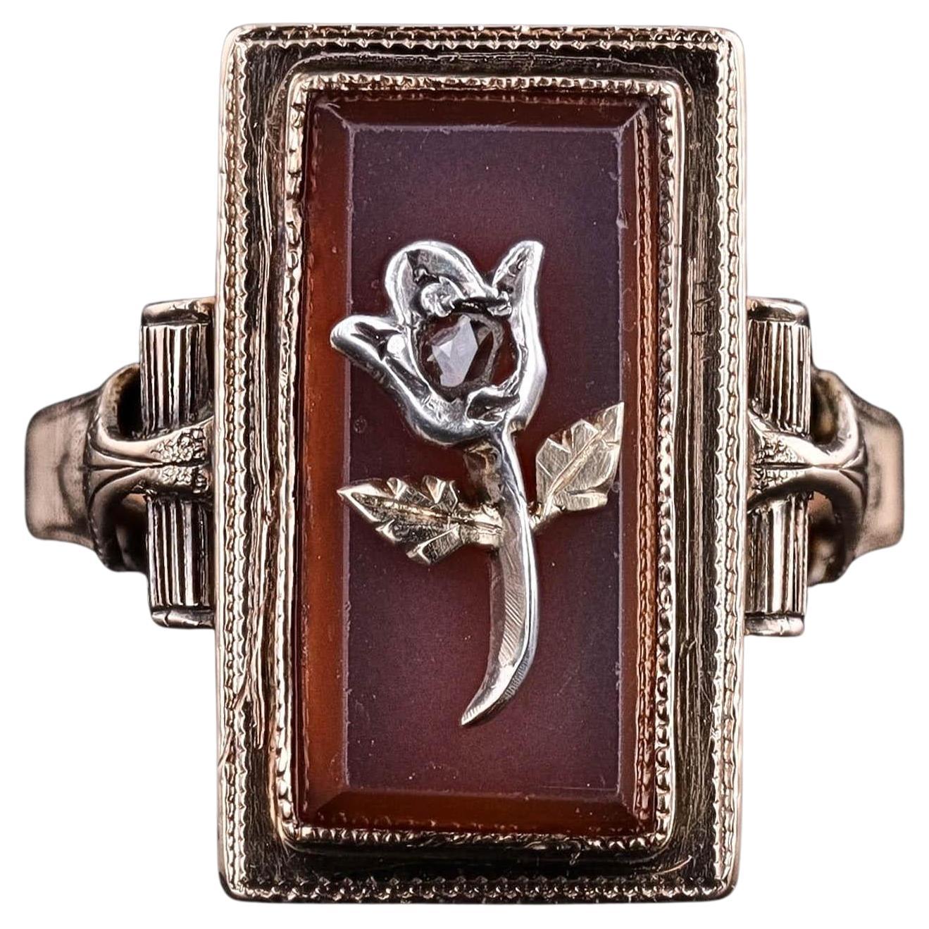 Bague ancienne en or 14k avec fleur en cornaline et diamant en vente