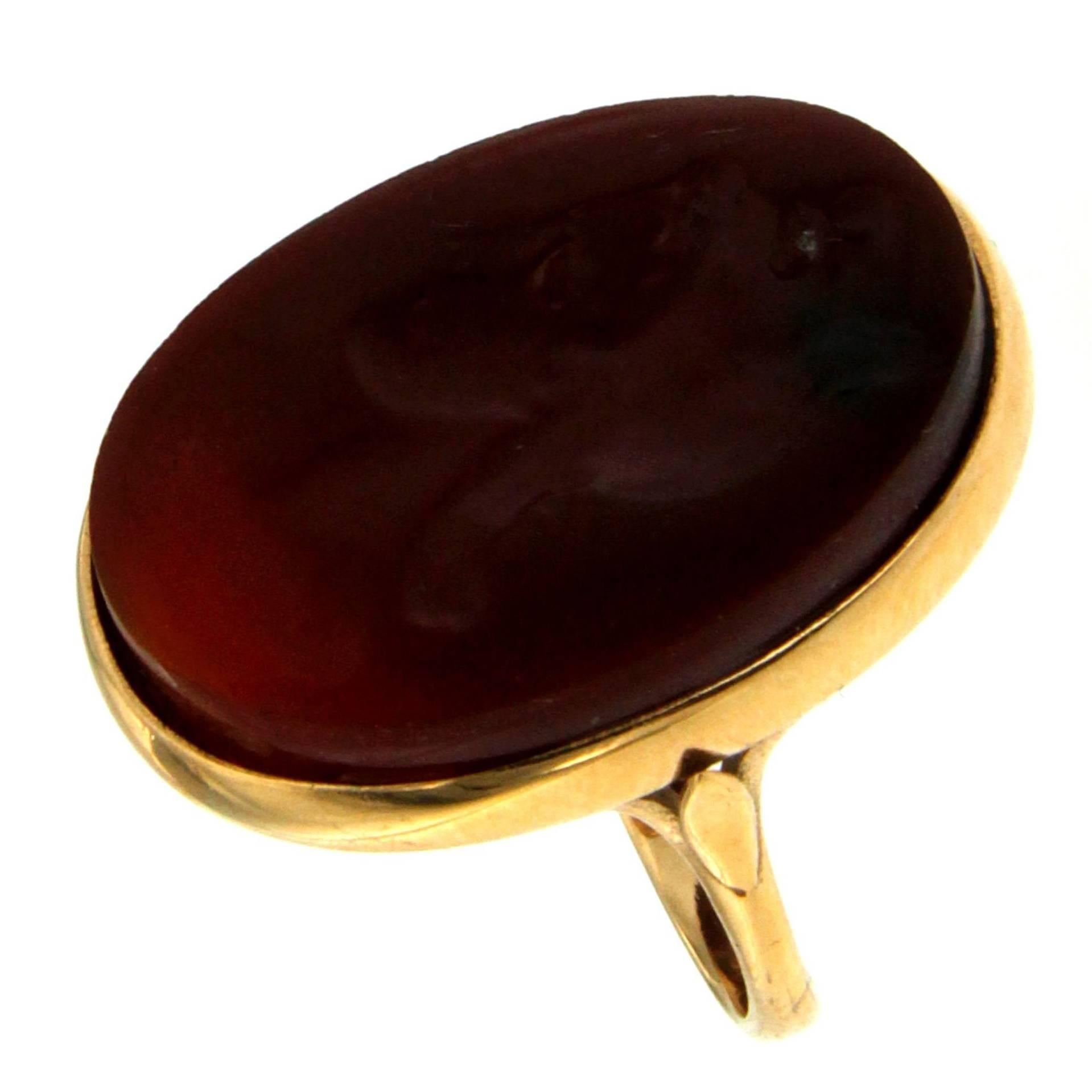 Antique Carnelian Cameo Gold Dome Gold Ring