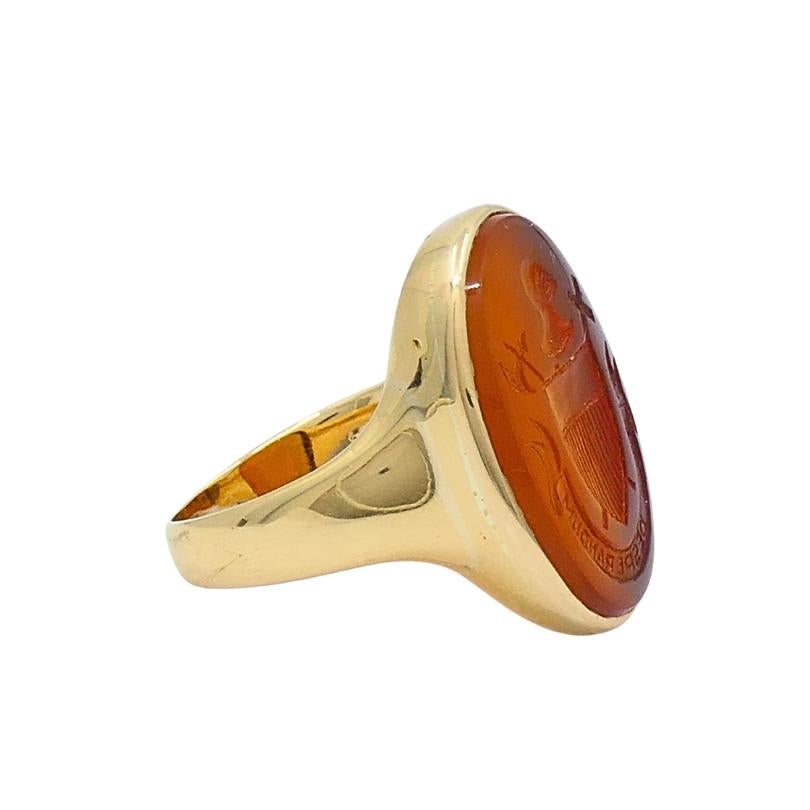 Antique Carnelian Intaglio 18k Gold Signet Ring In Excellent Condition For Sale In Beverly Hills, CA