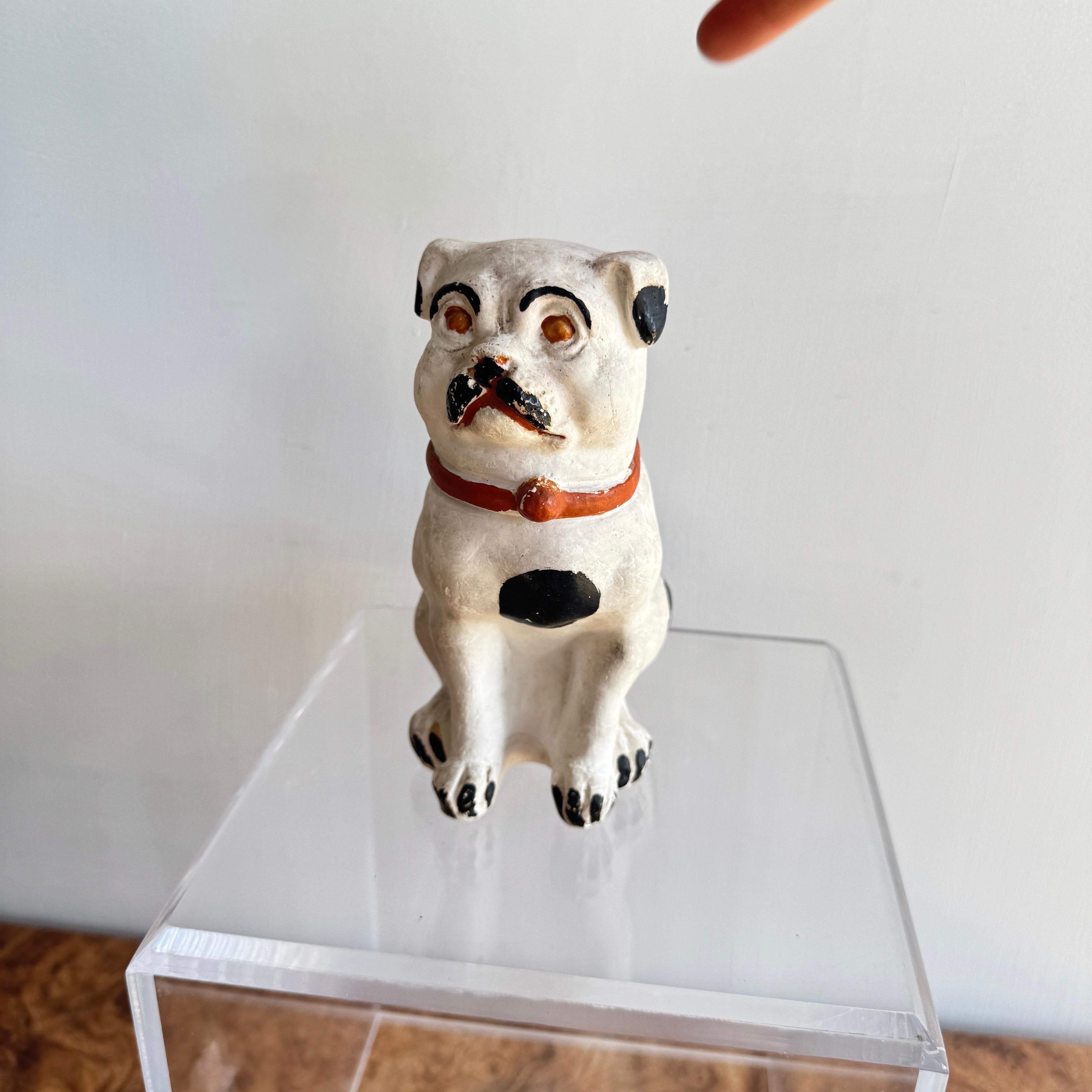 Antike Karneval Preis Chalkware Bulldog Statue / Figur im Zustand „Gut“ im Angebot in Cordova, SC