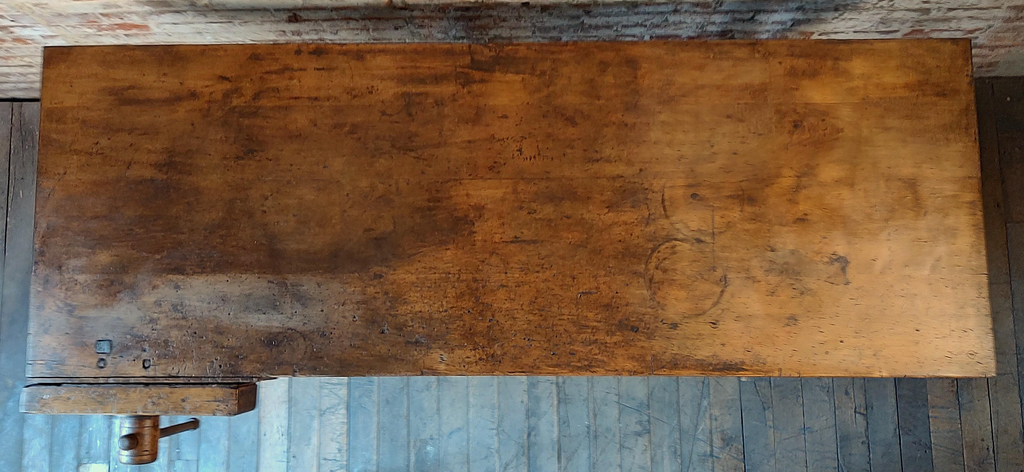 20th Century Antique Carpenter’s Workbench with 1 Vise For Sale