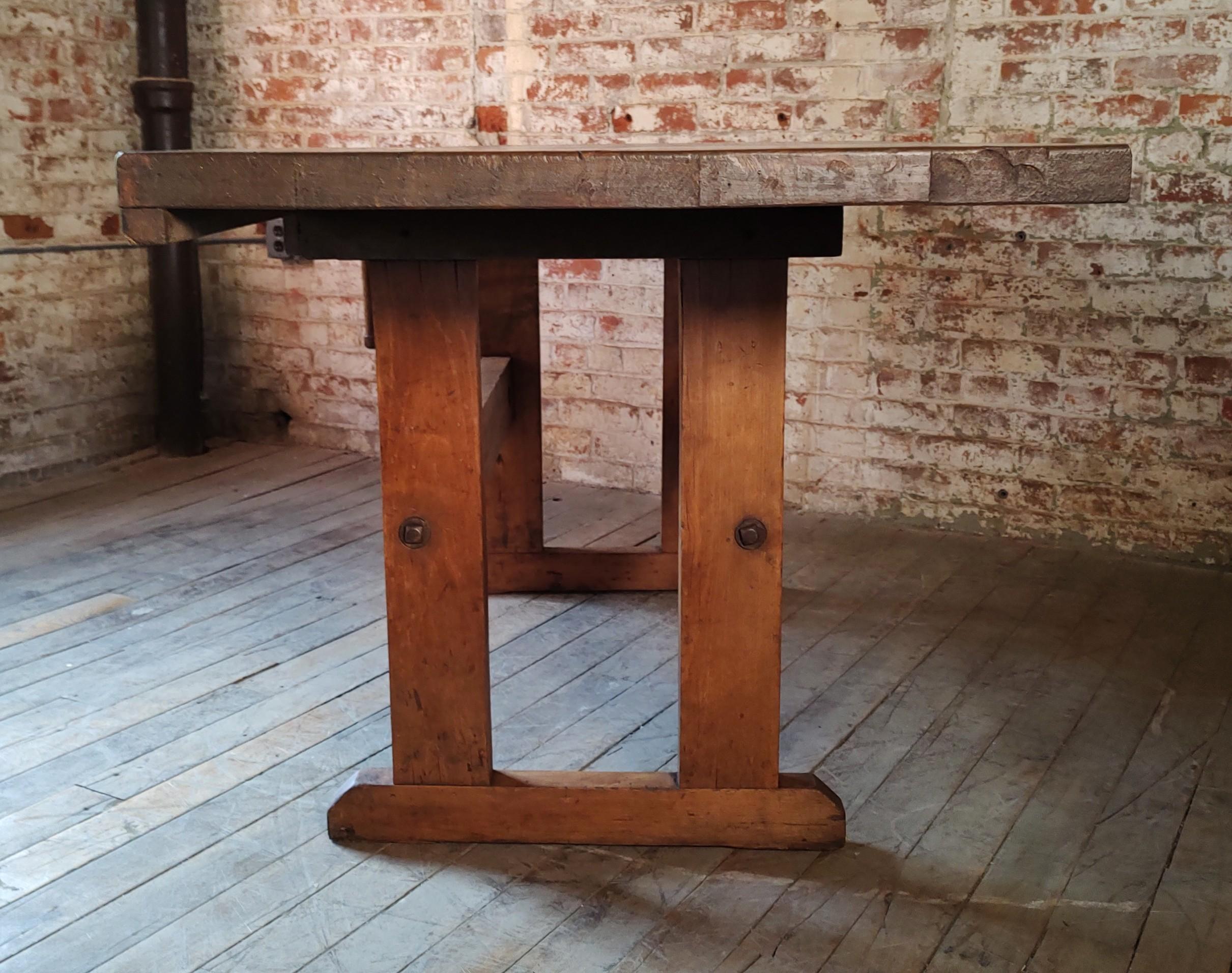 Metal Antique Carpenter’s Workbench with 1 Vise For Sale