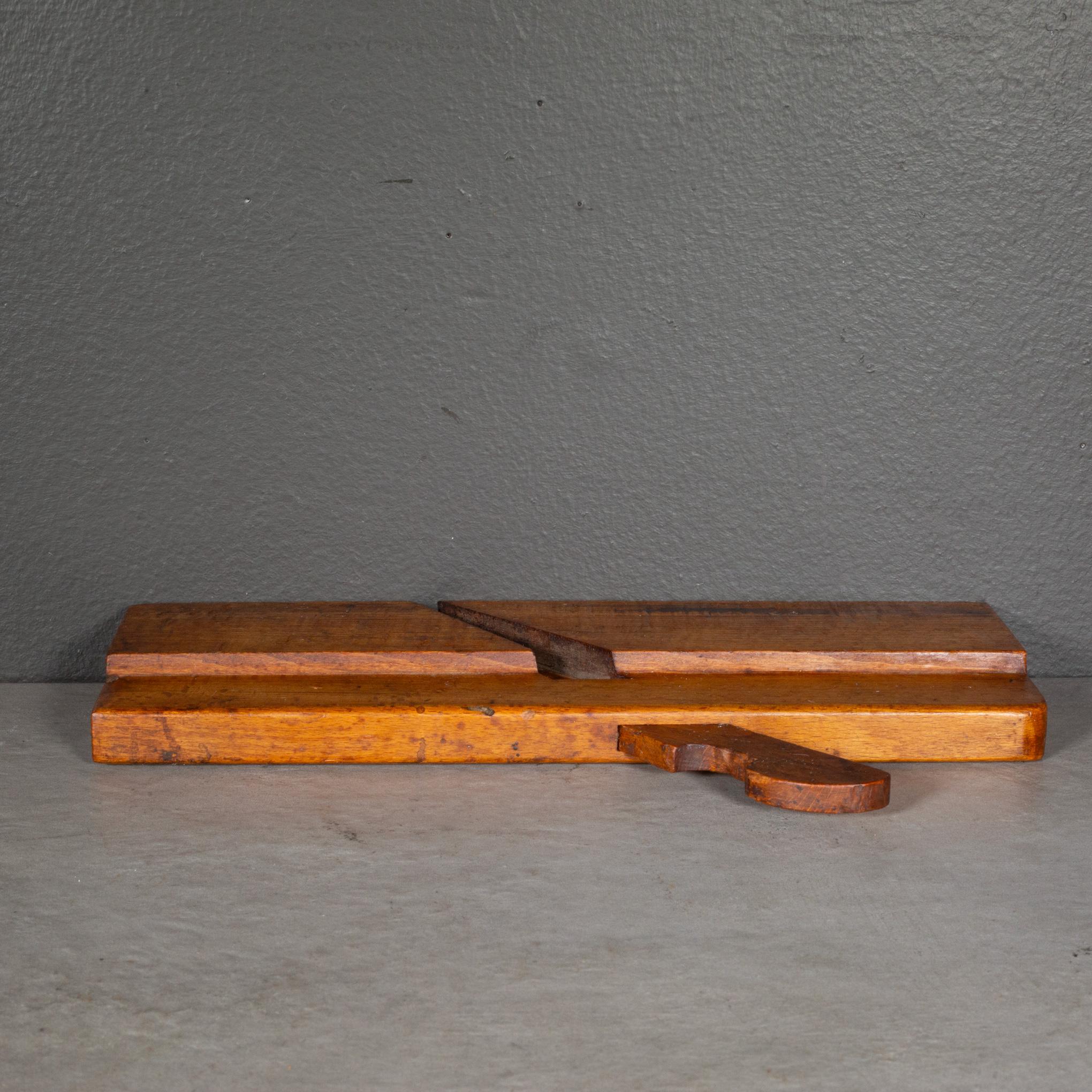 Industriel Planche de moulage de tapisserie ancienne en vente