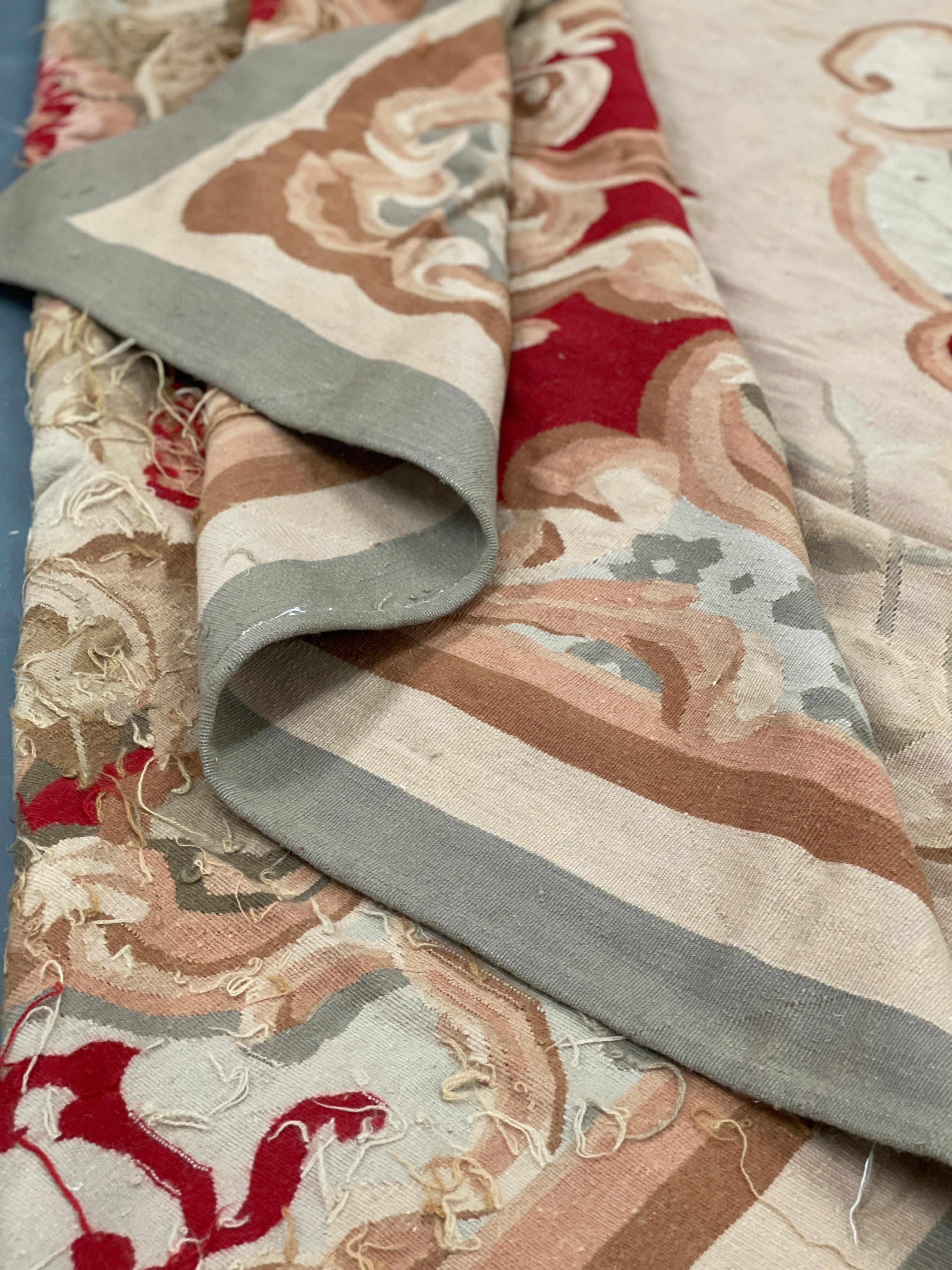 Tappeto Aubusson verde beige, Tappeto in lana extra grande Tappeto da salotto Vendita in vendita 3