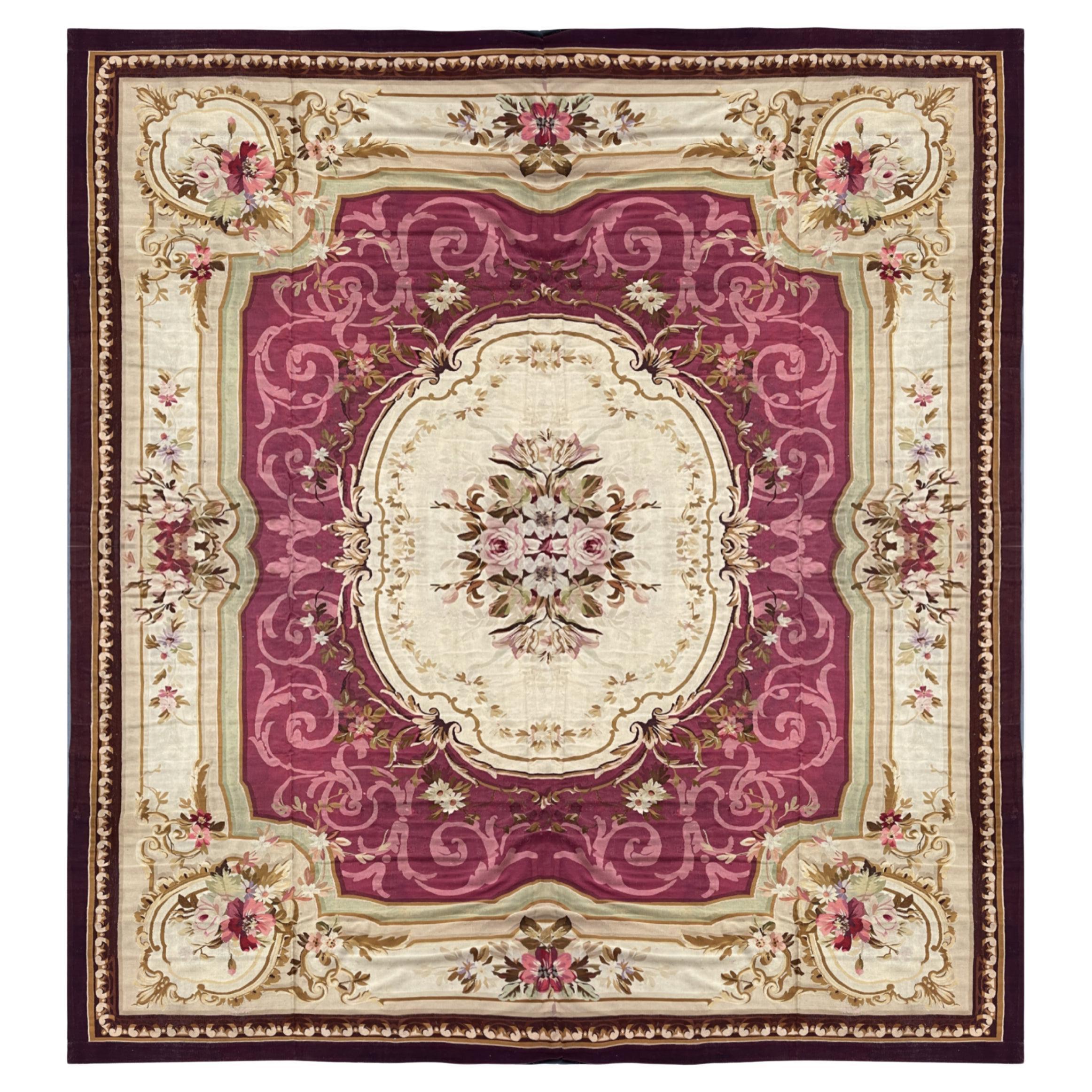 Raro tappeto antico Aubusson Borgogna, grande tappeto da salotto con arazzo in lana