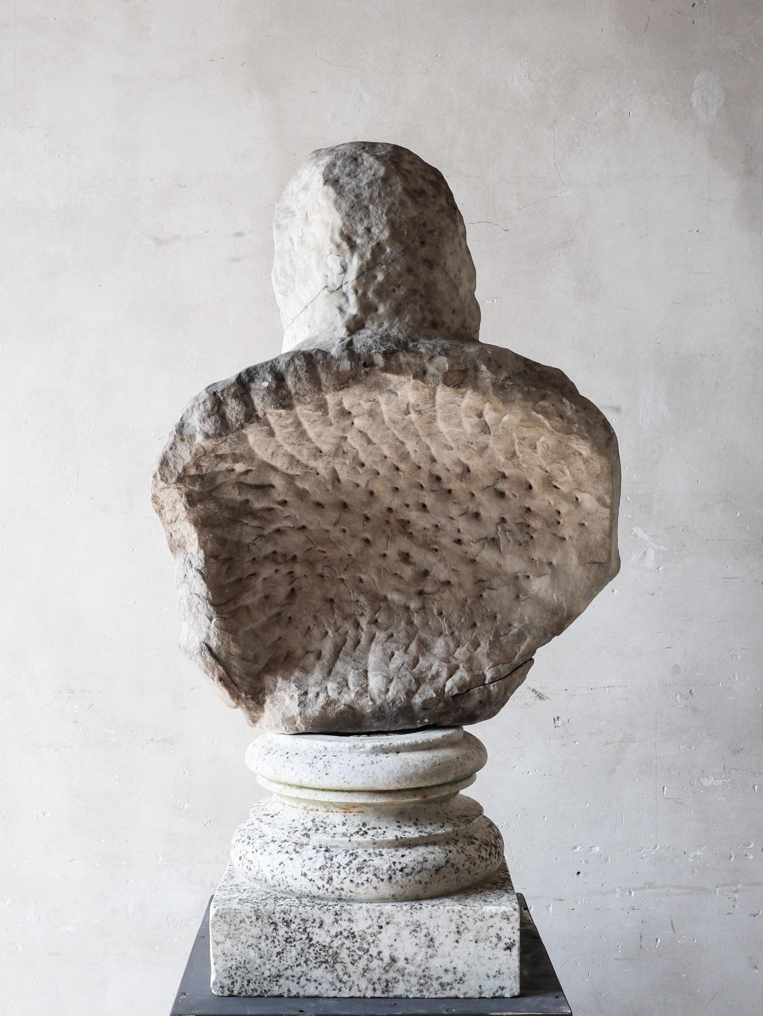 Antico busto in marmo di Carrara, 1700 circa, Barocco, Italia in vendita 6