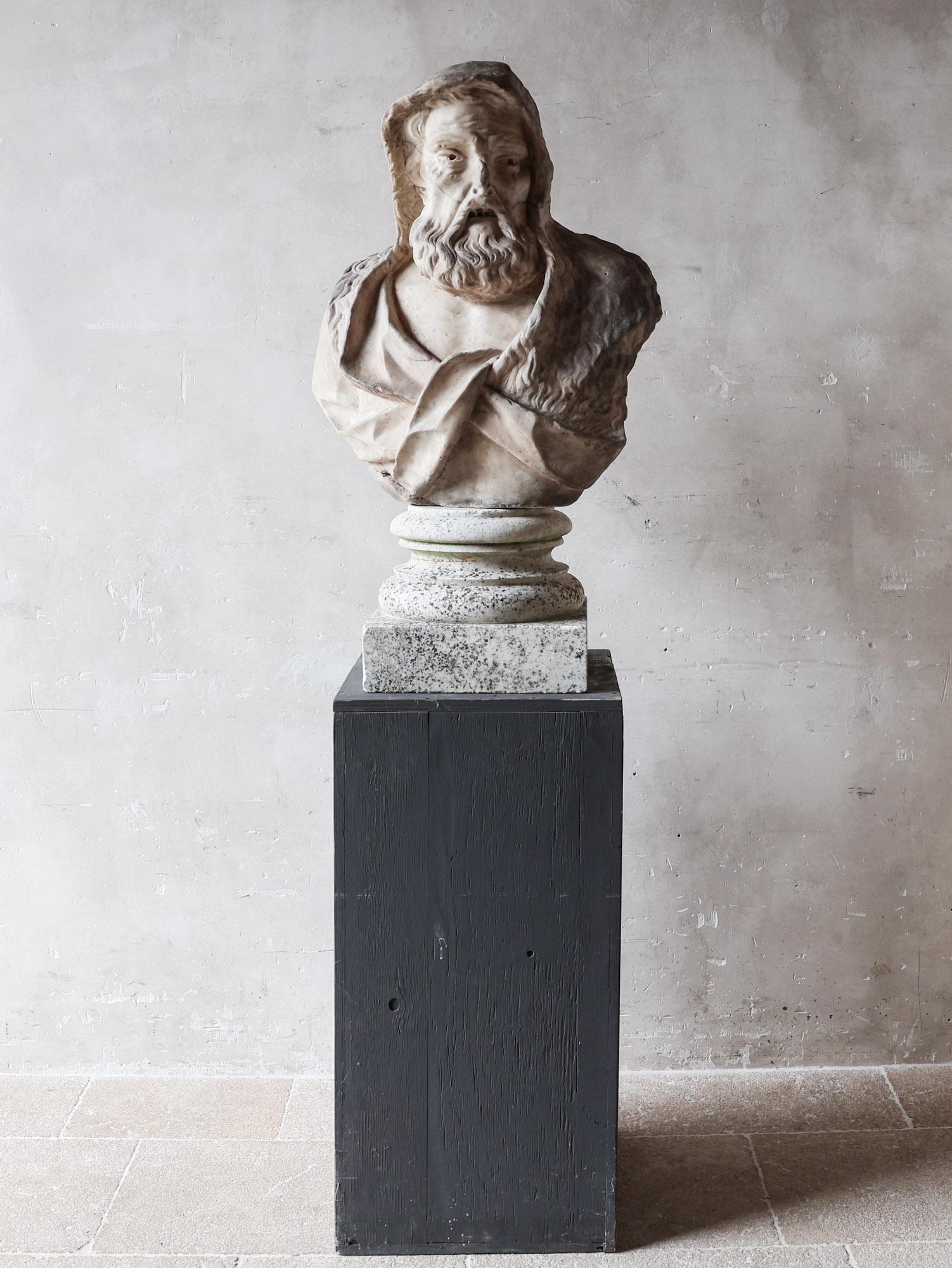 Inizio XVIII secolo Antico busto in marmo di Carrara, 1700 circa, Barocco, Italia in vendita