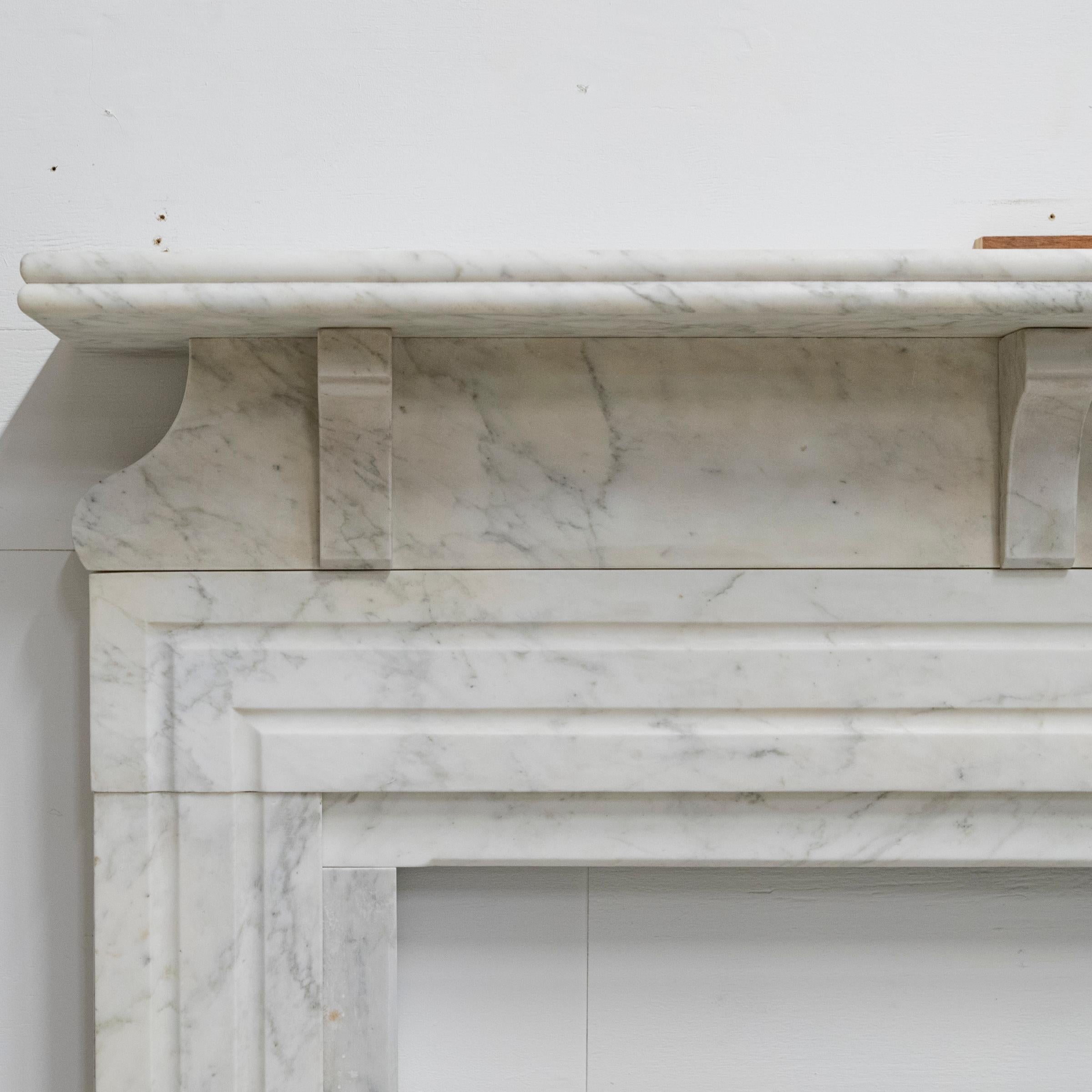 Antique Carrara Marble Chimneypiece For Sale 3