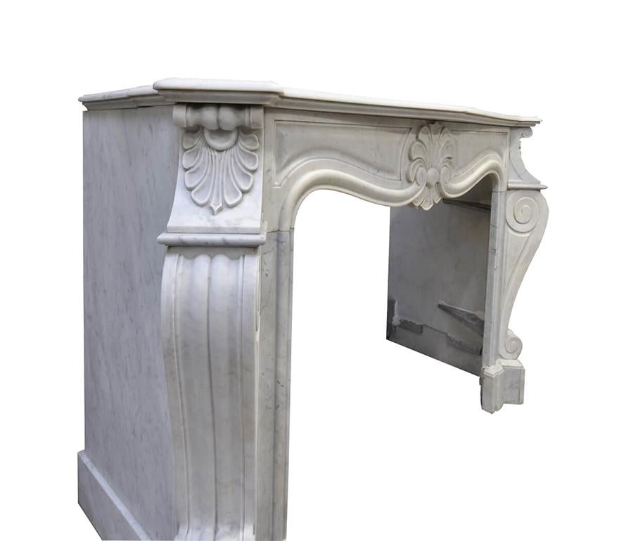 Antique Carrara marble fireplace mantel type Louis XV In Fair Condition For Sale In Udenhout, NL