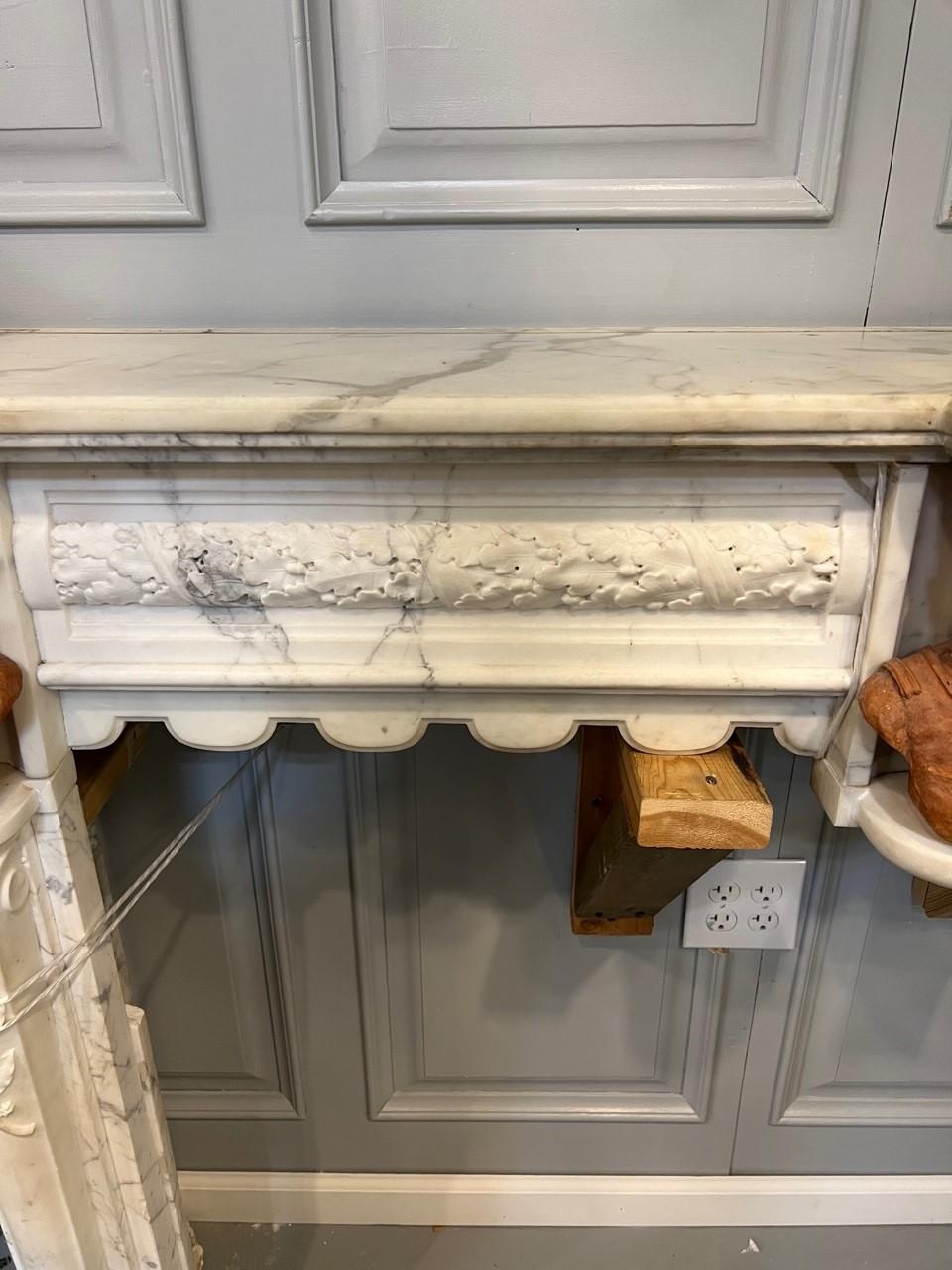 Antique Carrara Marble Fireplace Mantel with Three Terracotta Busts       For Sale 4