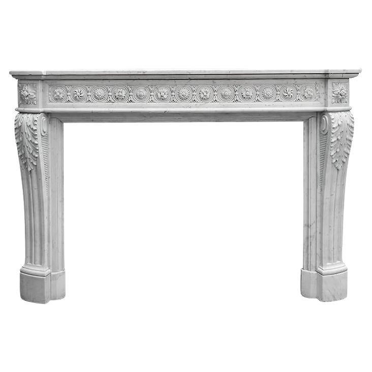 Antique Carrara marble Louis XVI fireplace mantel 19th Century For Sale